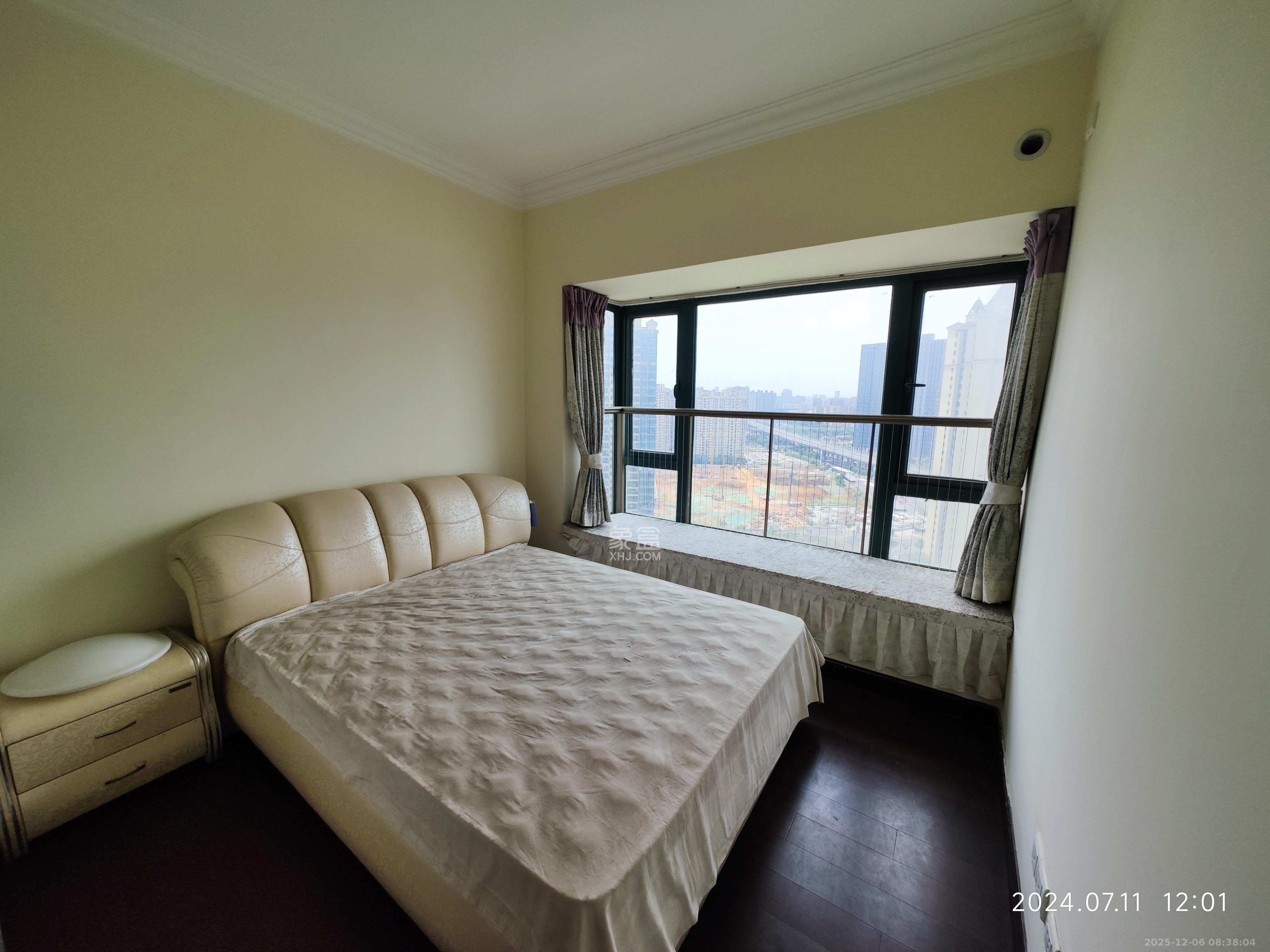 恒大雅苑 3室2厅2卫 3000.0元/月 恒大雅苑 3室2厅2卫 3000.0元/月室内图