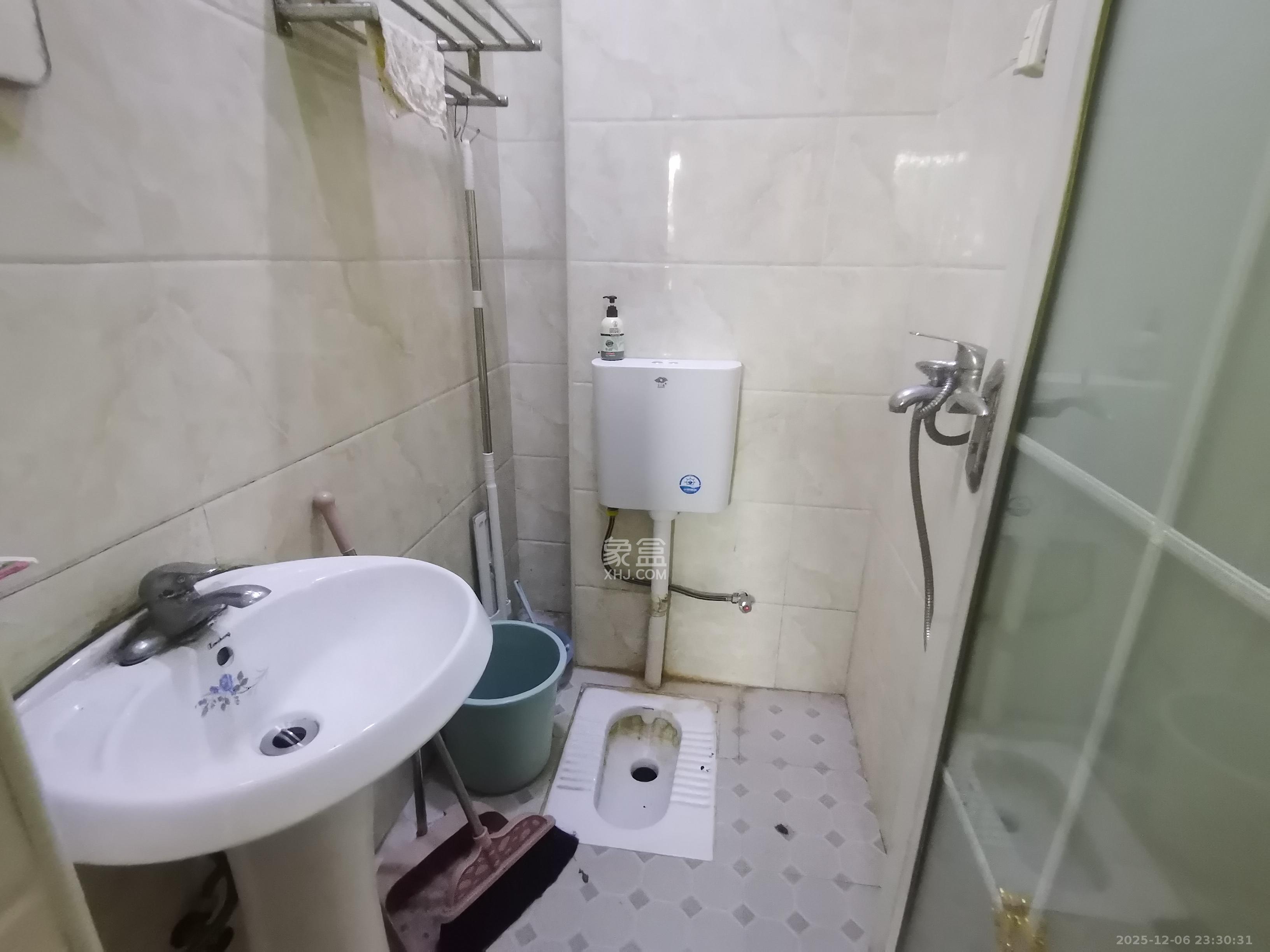 腾泰佳园  1室0厅0卫    800.0元/月室内图