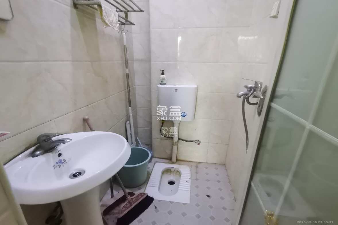 腾泰佳园 1室0厅0卫 800.0元/月 腾泰佳园 1室0厅0卫 800.0元/月室内图