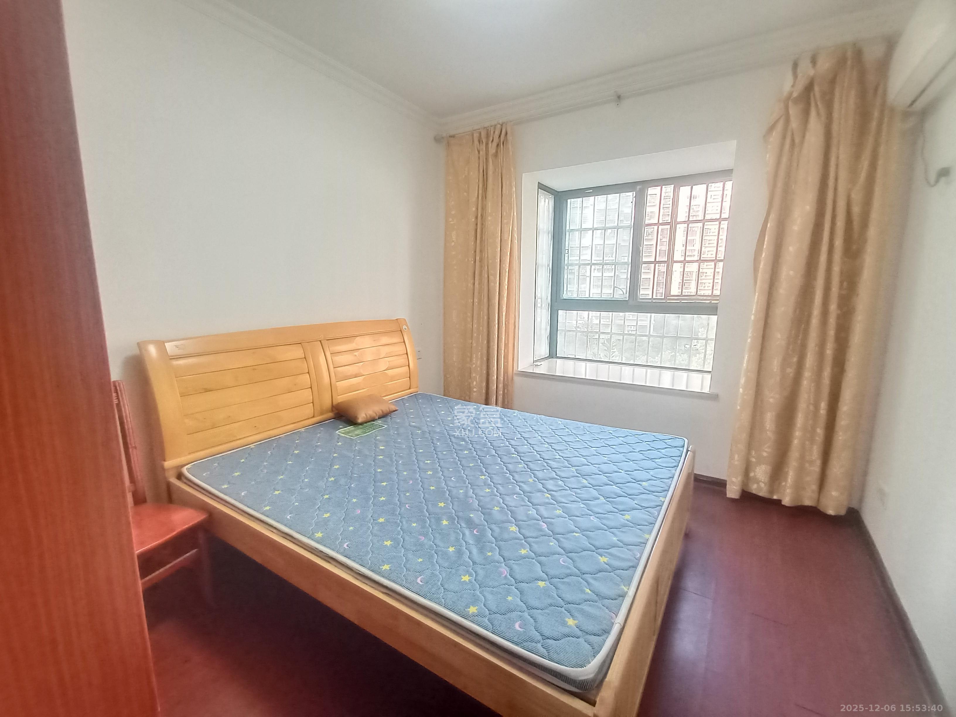 岳华嘉园 3室2厅2卫 2100.0元/月 岳华嘉园 3室2厅2卫 2100.0元/月室内图