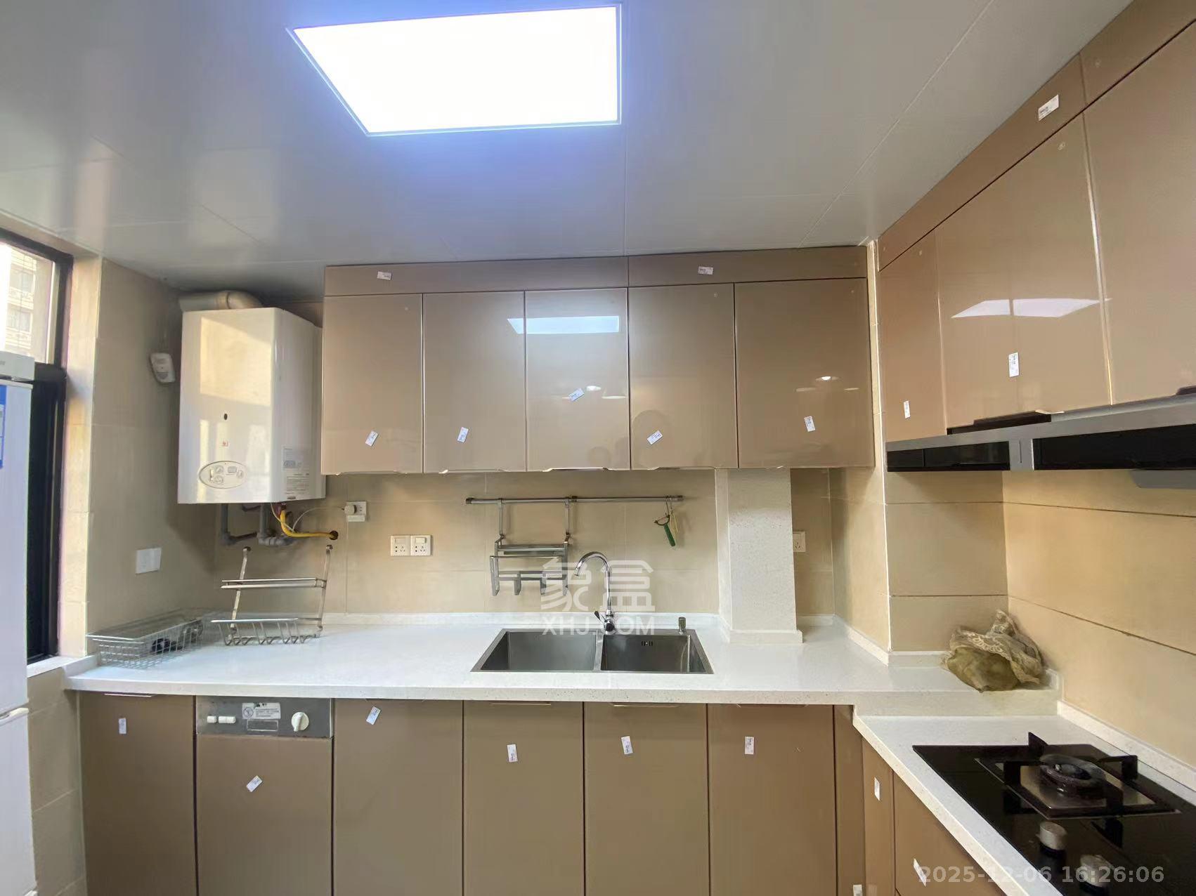 沁园春御院 3室2厅2卫 3500.0元/月 沁园春御院 3室2厅2卫 3500.0元/月室内图