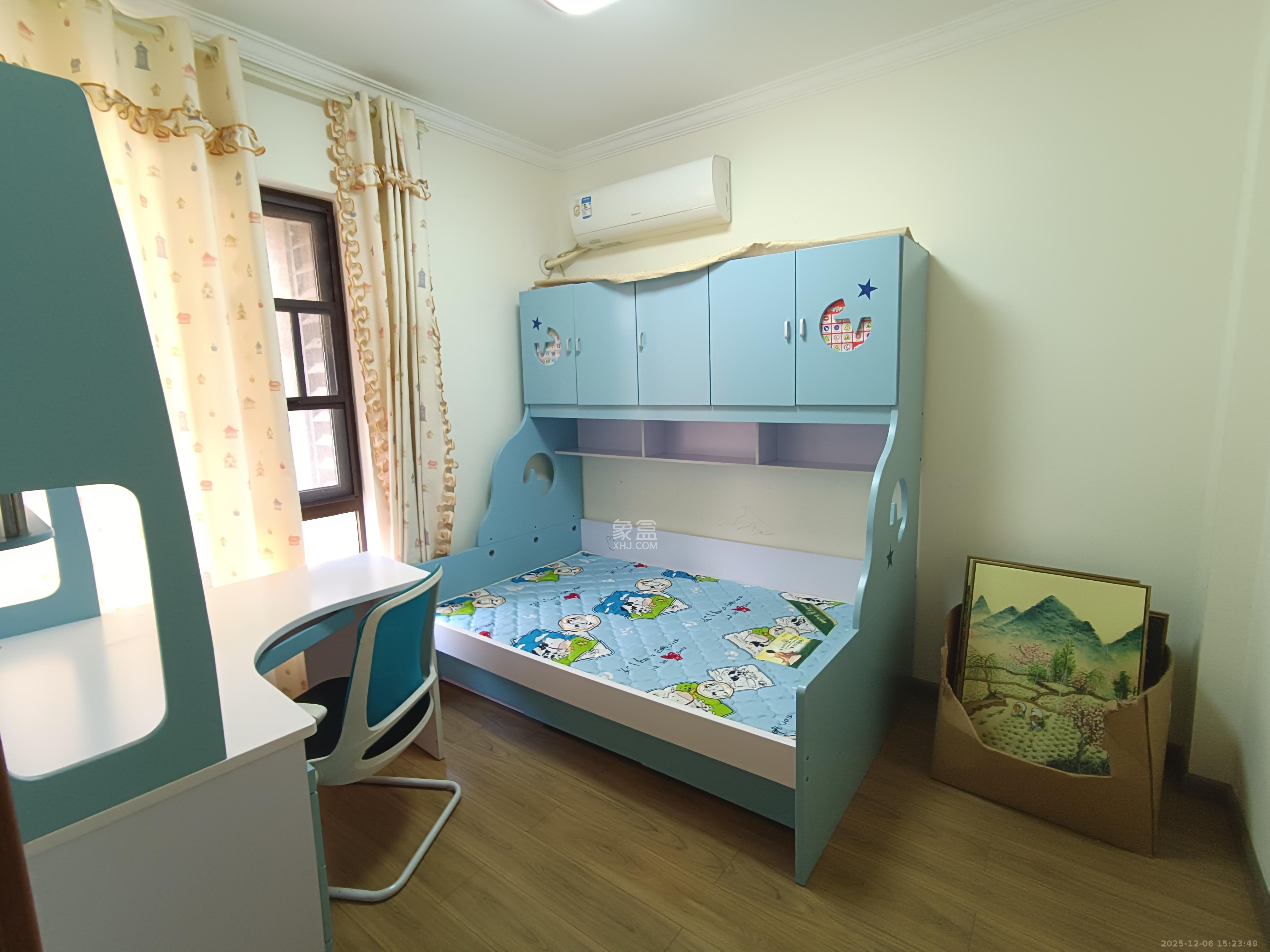 华润橡树湾 3室2厅2卫 2300.0元/月 华润橡树湾 3室2厅2卫 2300.0元/月室内图