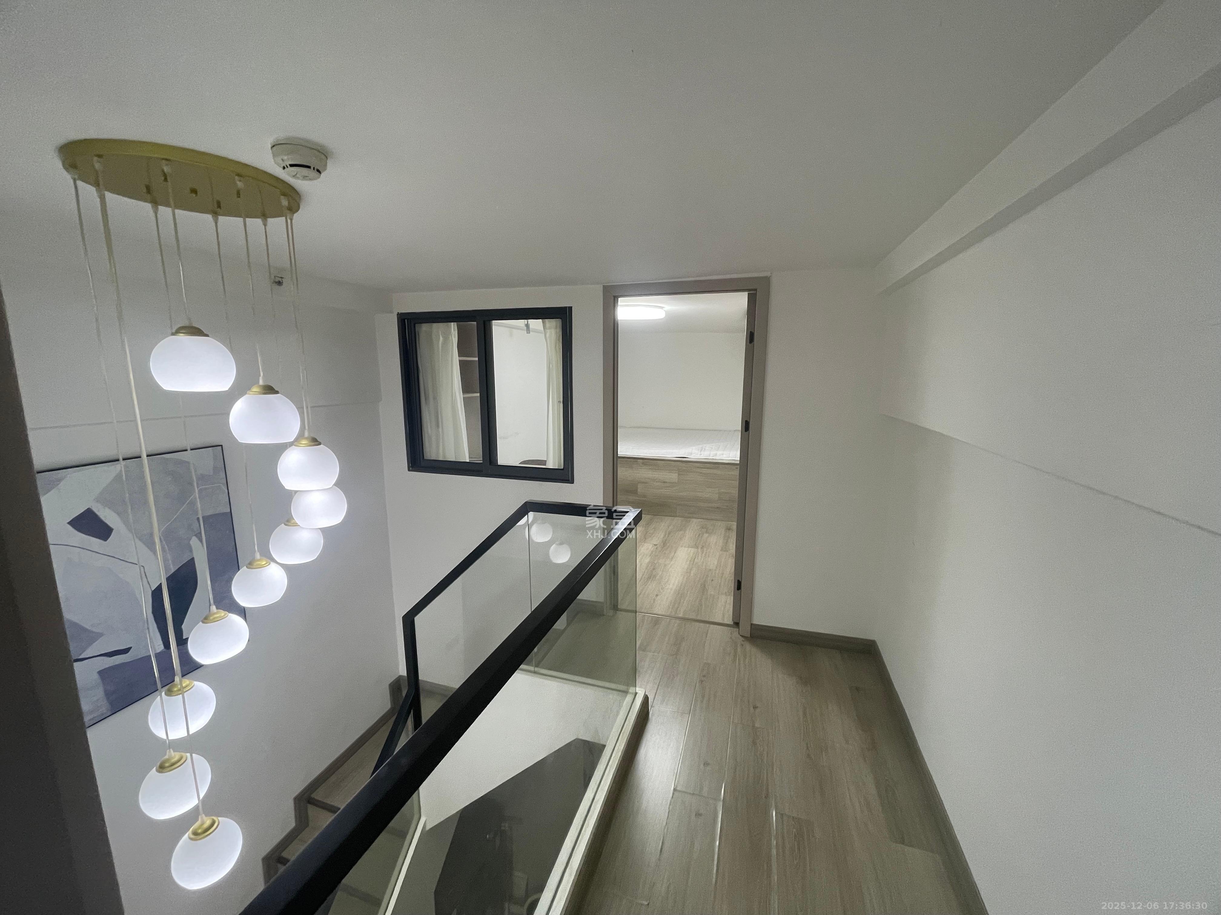 福晟翡翠湾  2室1厅1卫    2200.0元/月室内图