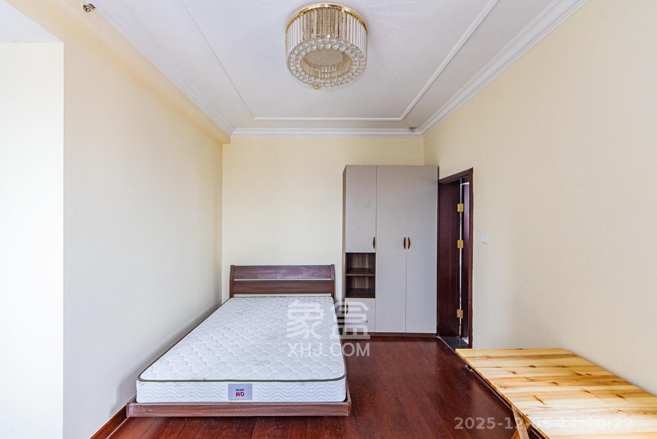 恒大御景半岛湘江苑（恒大御景半岛一期）  1室1厅1卫    1400.0元/月