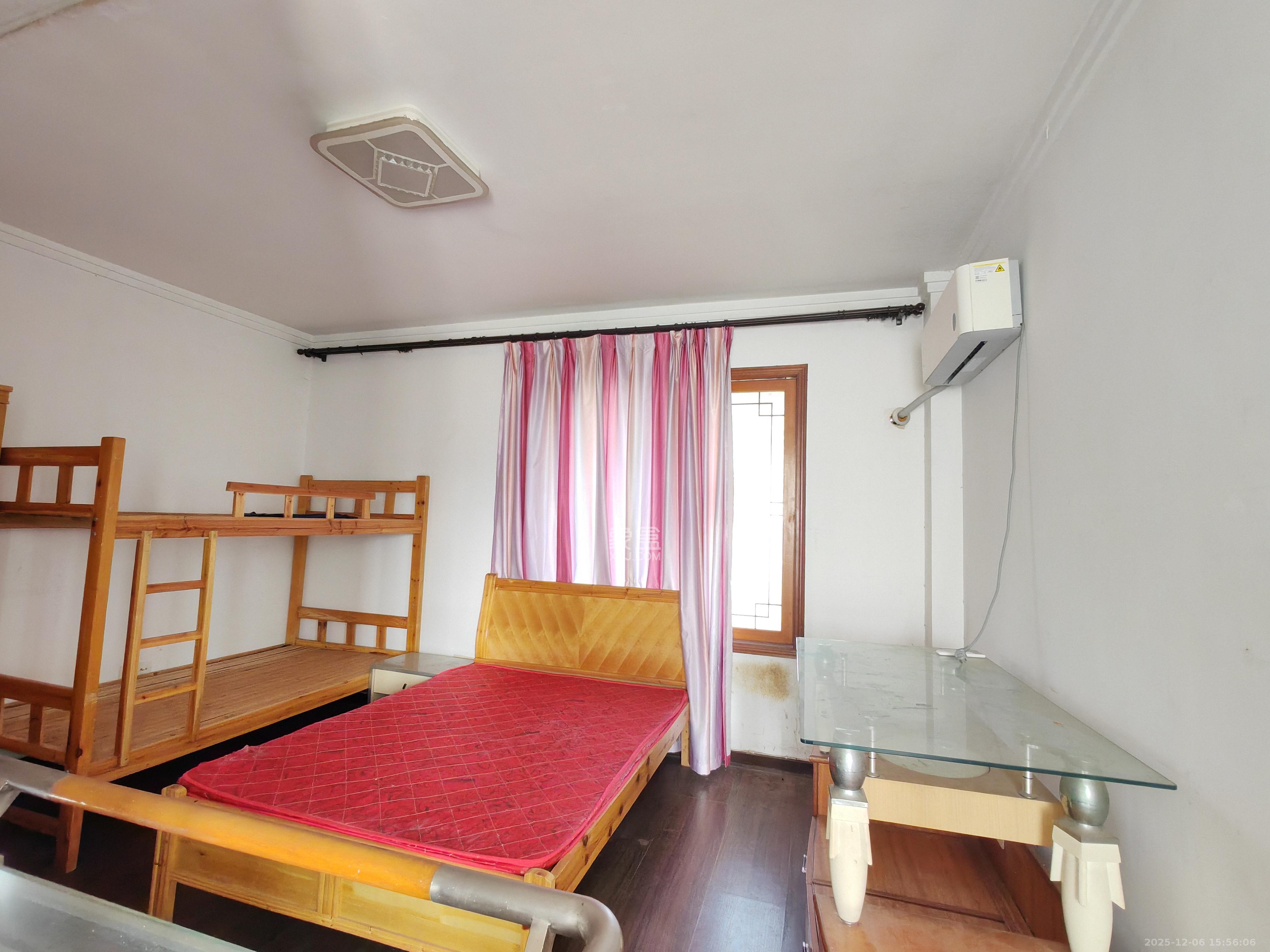 建湘新村 6室3厅3卫 3400.0元/月 建湘新村 6室3厅3卫 3400.0元/月室内图