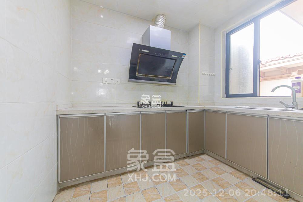 中建芙蓉嘉苑 3室2厅2卫 2300.0元/月 中建芙蓉嘉苑 3室2厅2卫 2300.0元/月室内图