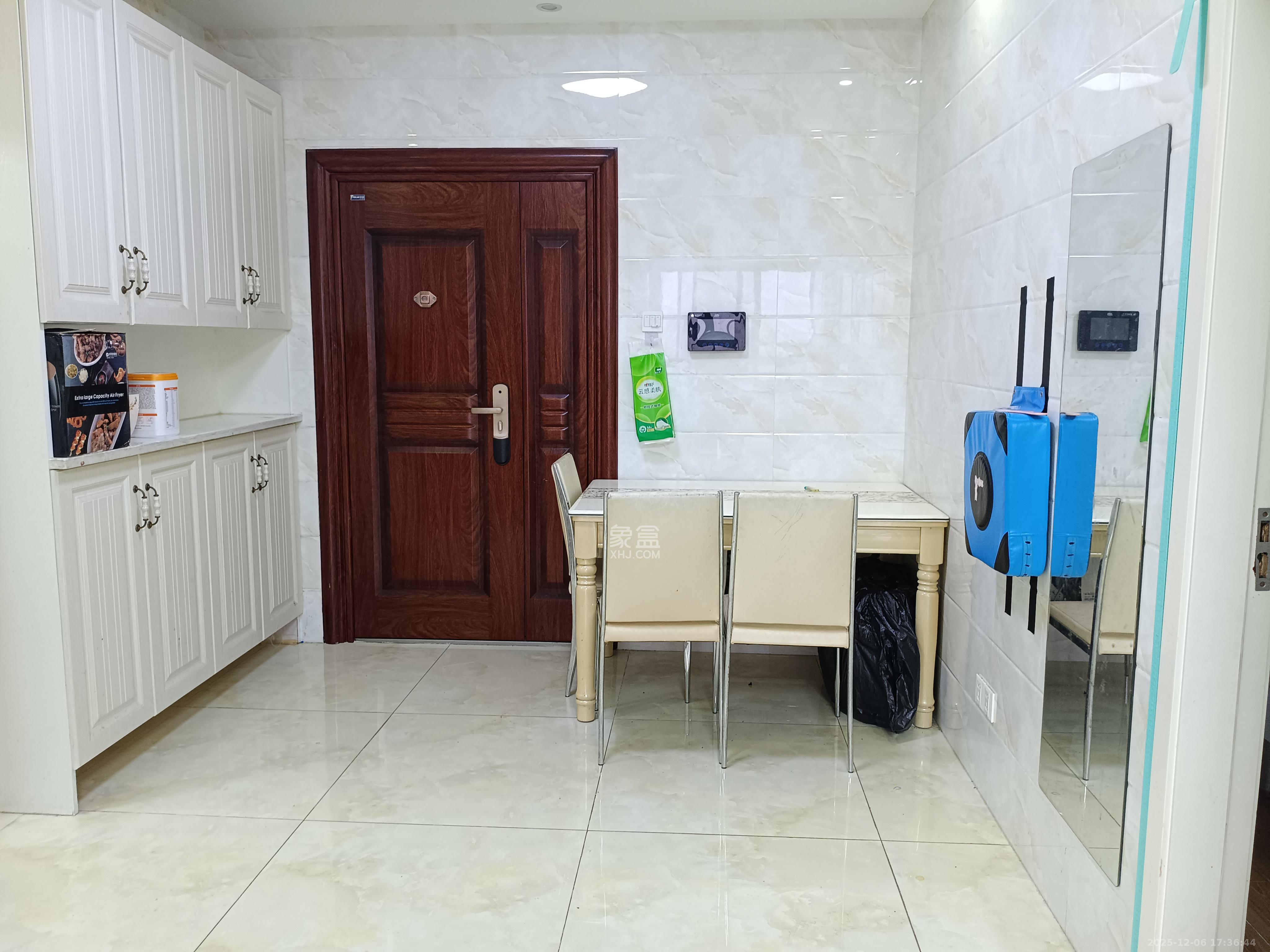 通用时代国际社区 2室1厅1卫 2500.0元/月 通用时代国际社区 2室1厅1卫 2500.0元/月室内图