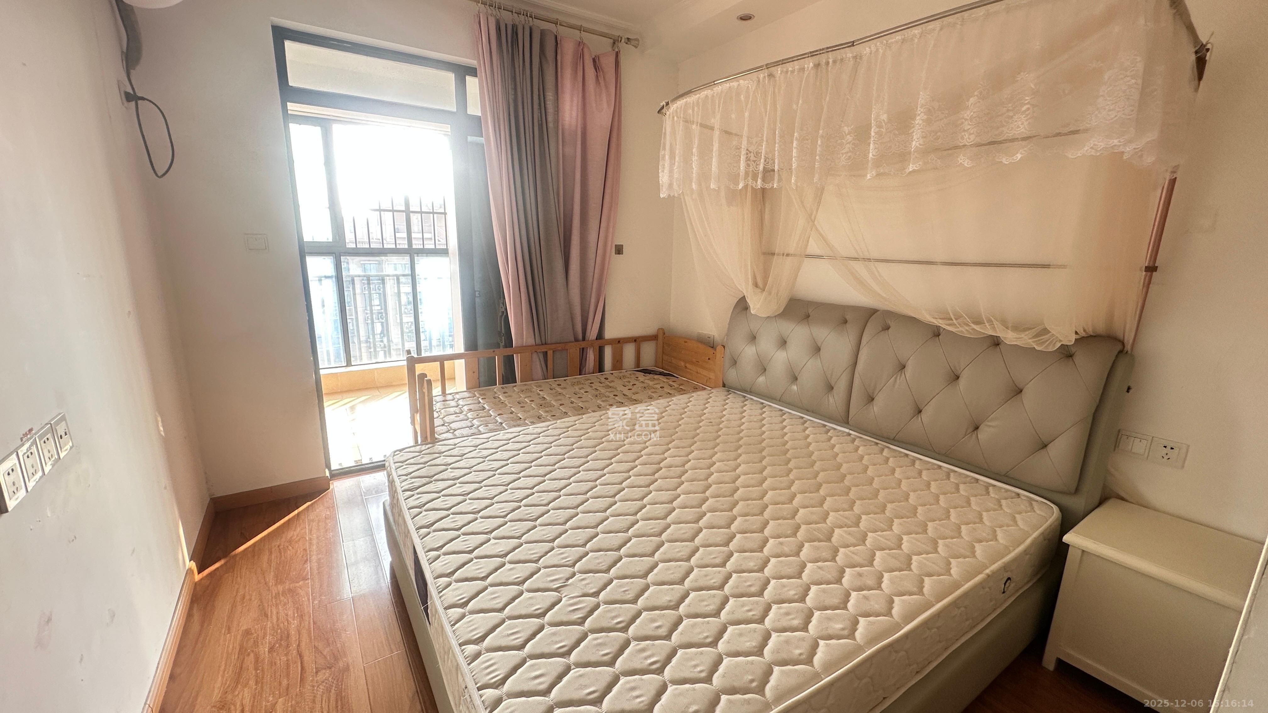 百纳广场(百纳公寓) 2室1厅1卫 2300.0元/月 百纳广场(百纳公寓) 2室1厅1卫 2300.0元/月室内图