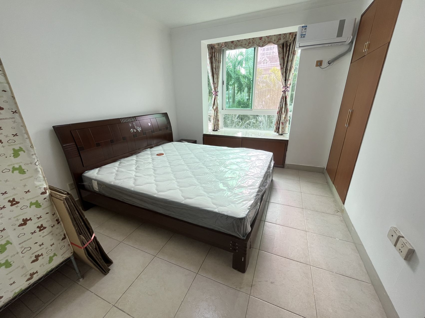 绿色佳园 3室2厅2卫 2300.0元/月 绿色佳园 3室2厅2卫 2300.0元/月室内图