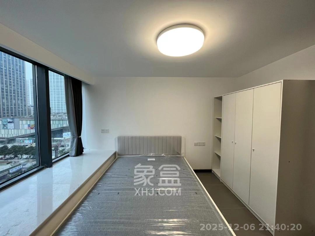 龙湖铂金岛  1室0厅1卫    1560.0元/月