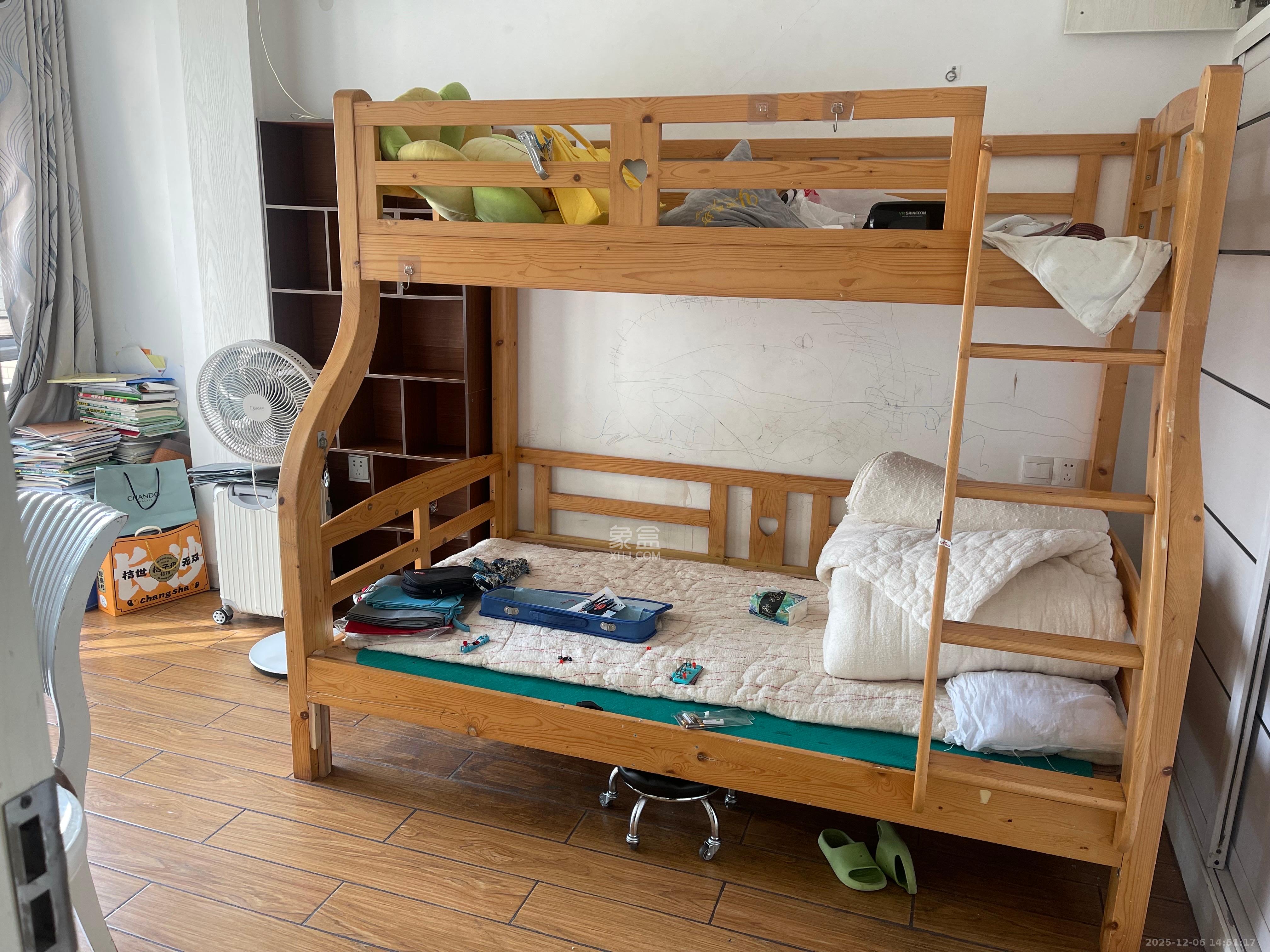 水木华麓  1室2厅1卫    2000.0元/月室内图