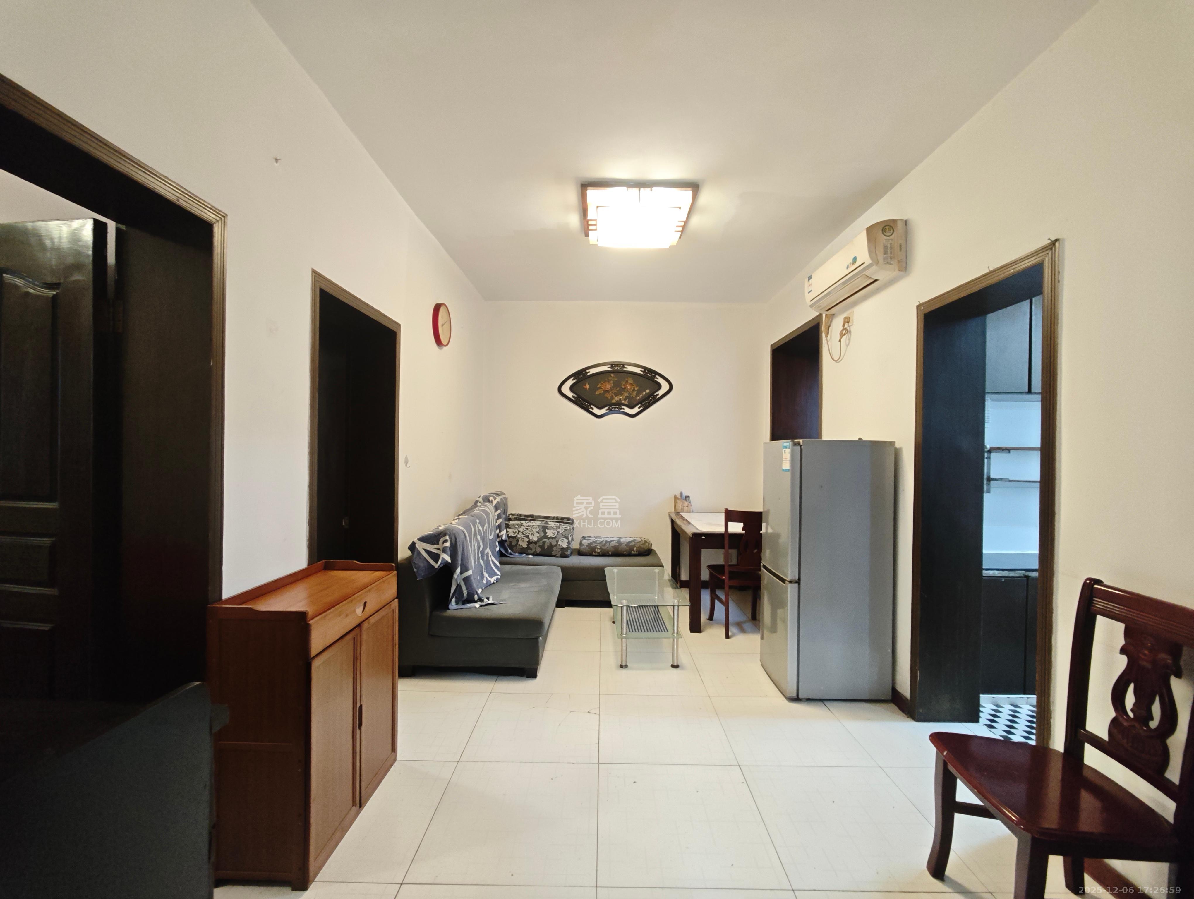 国庆新村  2室1厅1卫    1400.0元/月