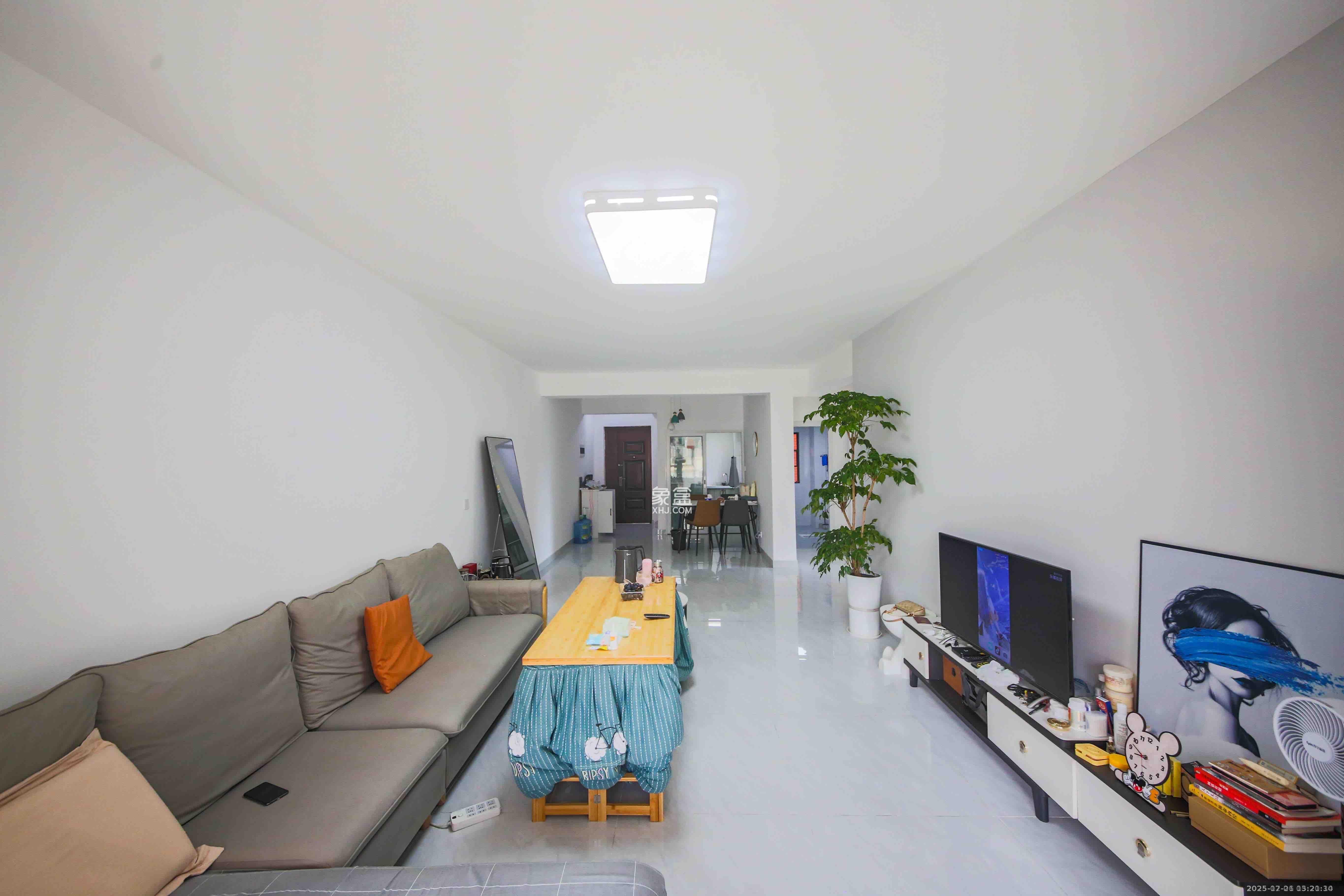 香缇雅苑(鑫远翡丽郡二期) 3室2厅1卫 2800.0元/月 香缇雅苑(鑫远翡丽郡二期) 3室2厅1卫 2800.0元/月室内图