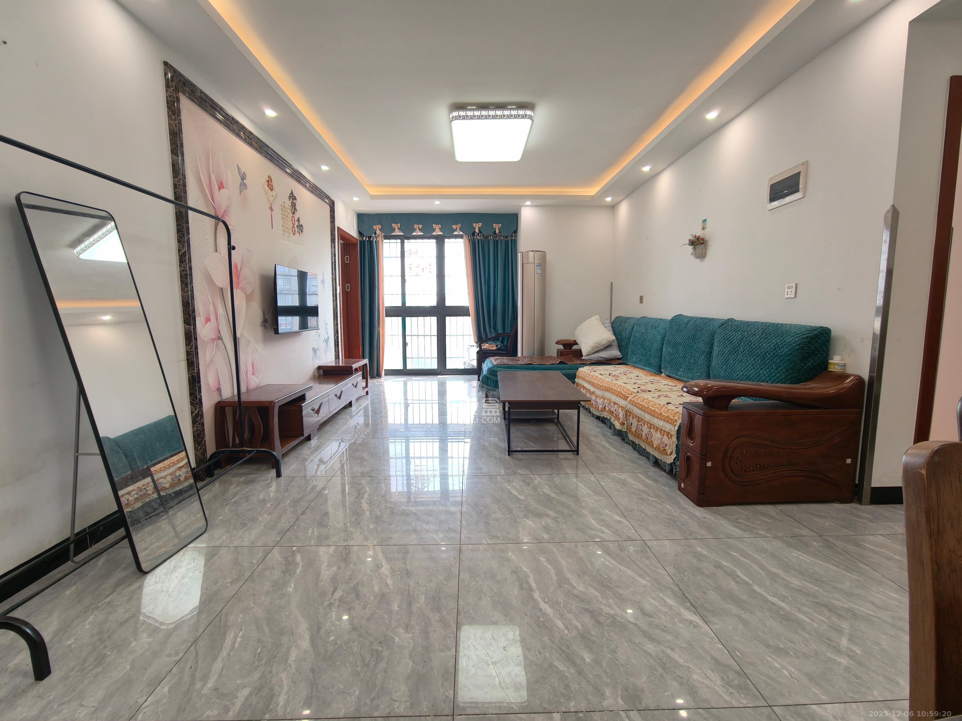 谷山乐园三期  3室2厅1卫    2100.0元/月