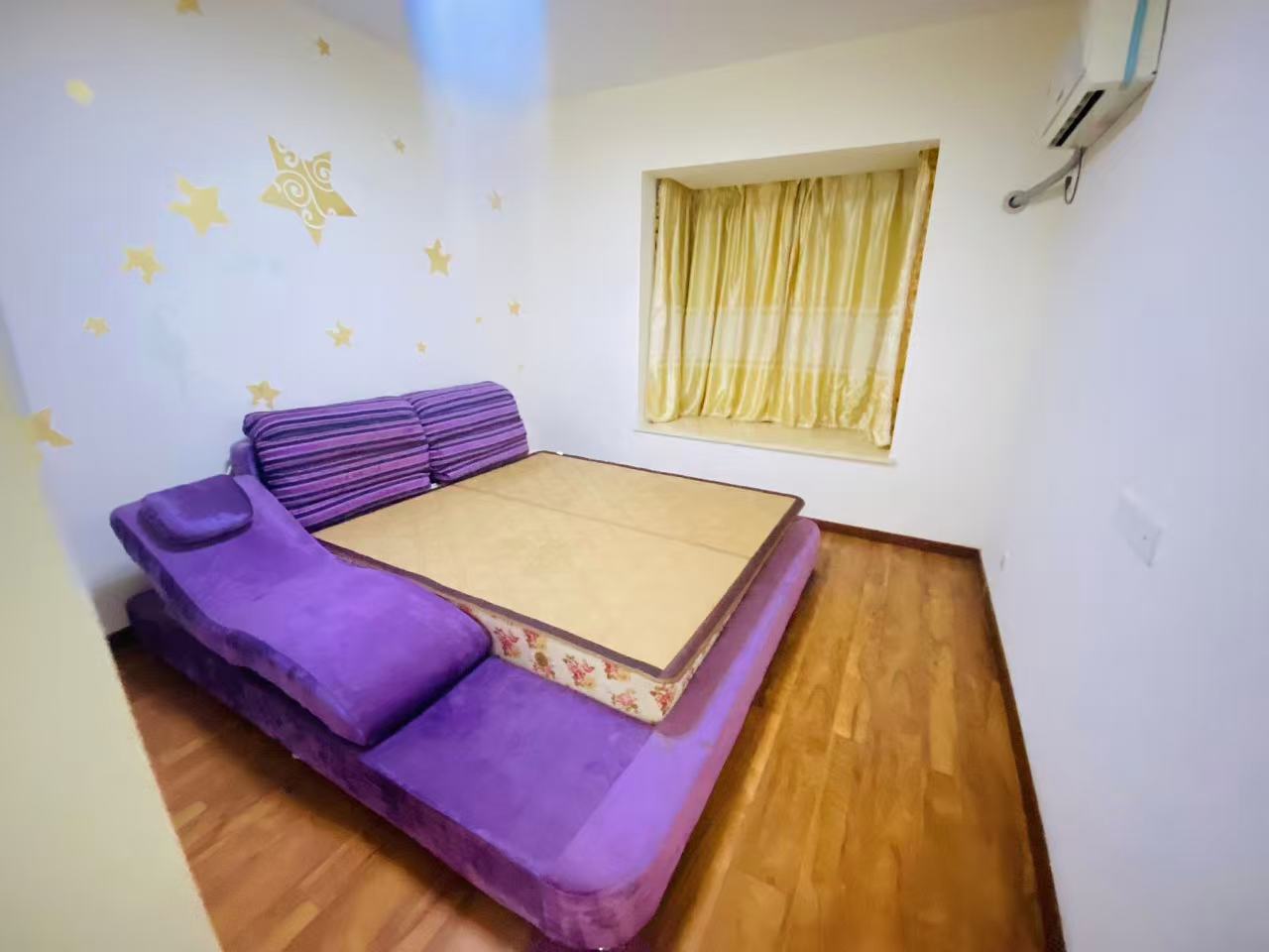 冠都现代城（冠都幸福彼岸）  1室0厅0卫    1600.0元/月