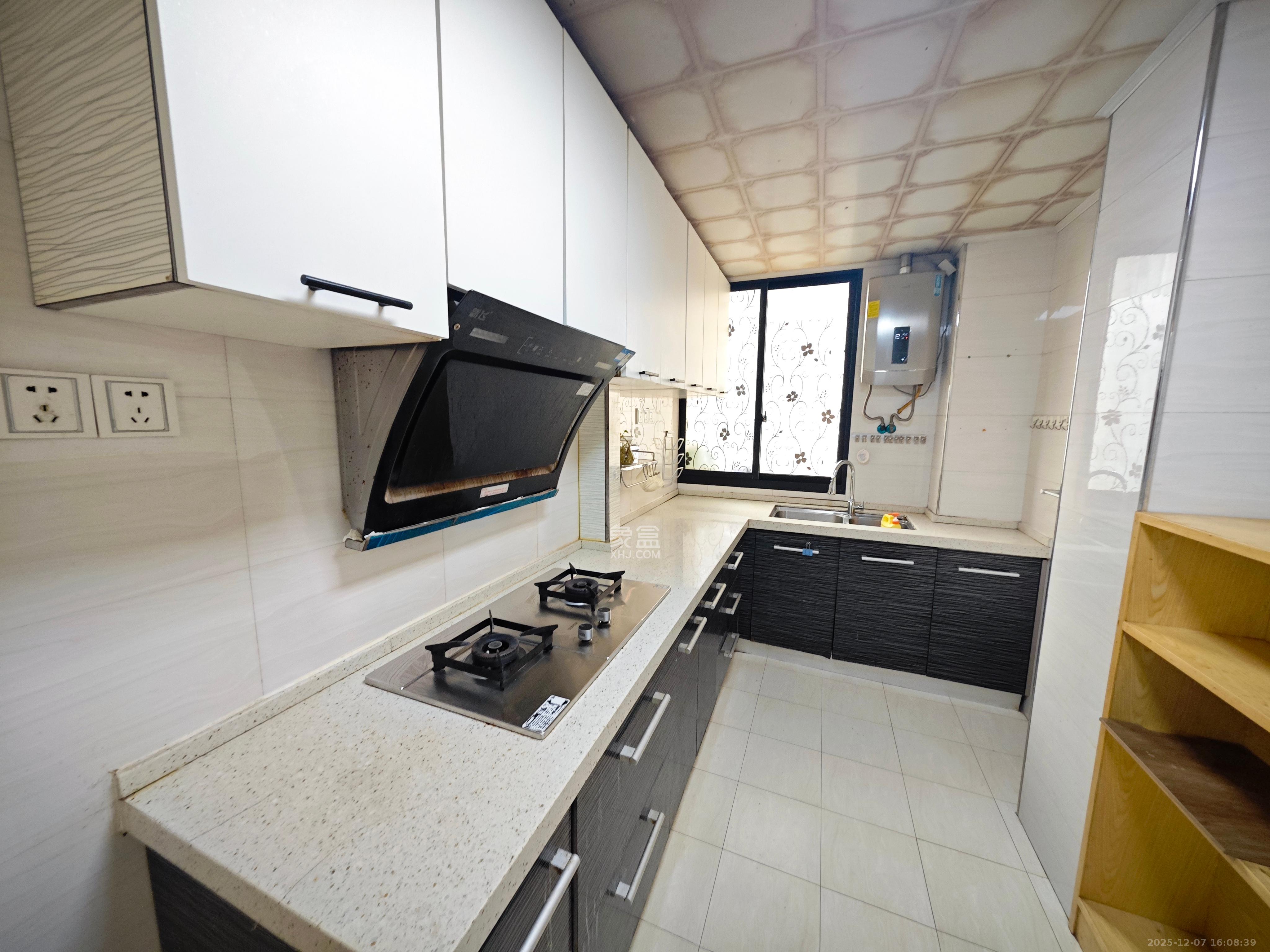 长大卧琥 3室1厅1卫 2500.0元/月 长大卧琥 3室1厅1卫 2500.0元/月室内图