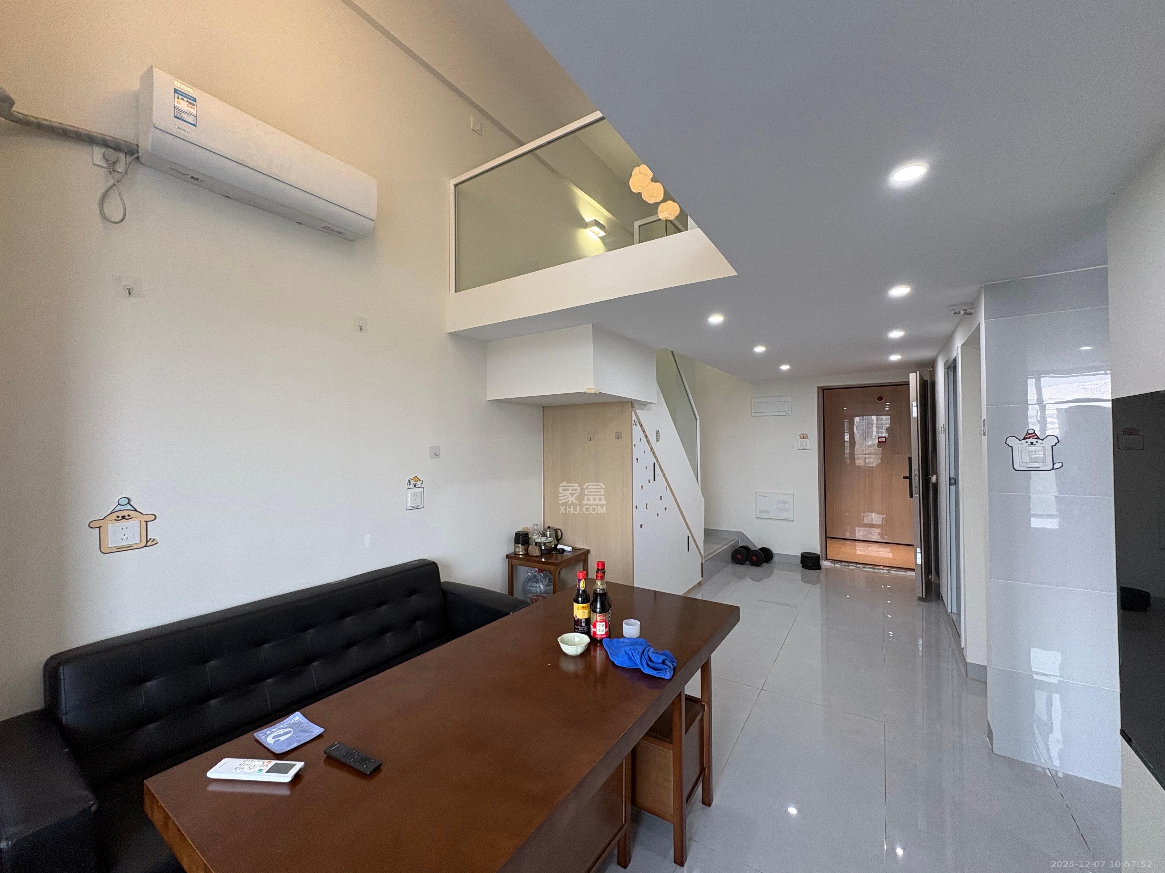 保利中环广场（保利中悦苑）  2室1厅1卫    2400.0元/月