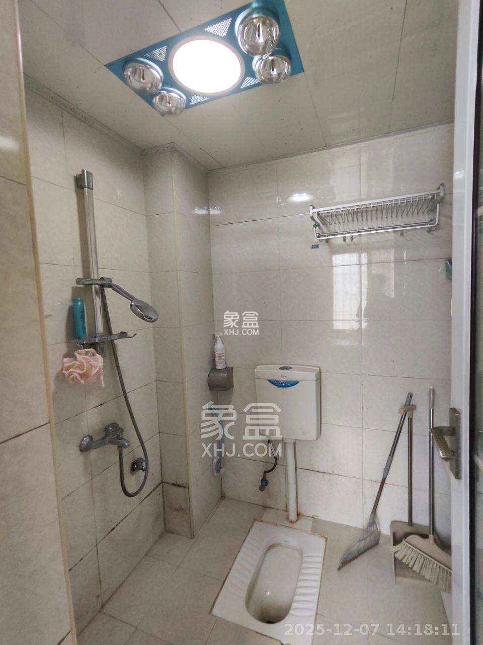 麓江春 1室1厅1卫 1500.0元/月 麓江春 1室1厅1卫 1500.0元/月室内图