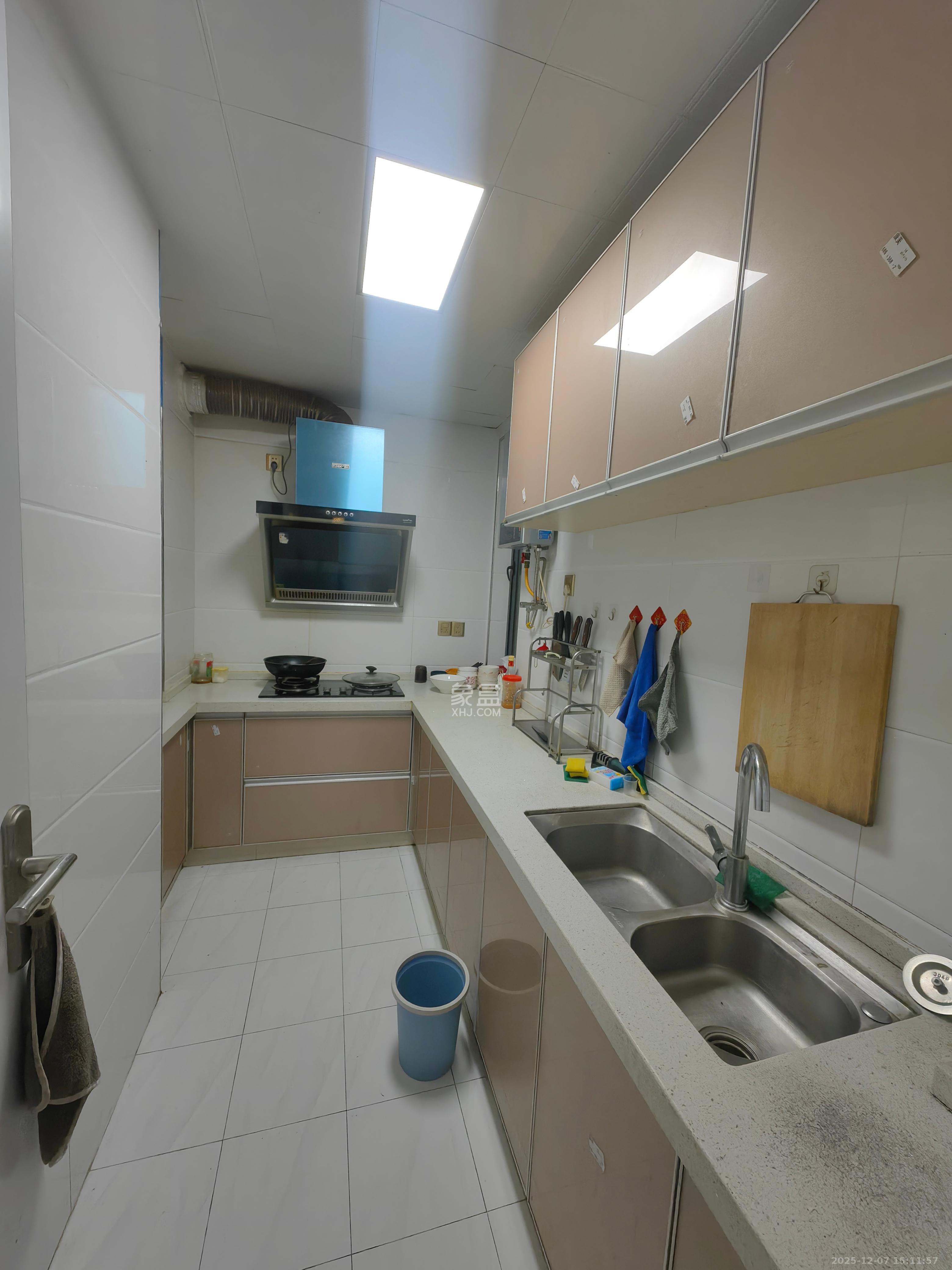 荣盛花语馨苑 2室2厅1卫 2100.0元/月 荣盛花语馨苑 2室2厅1卫 2100.0元/月室内图