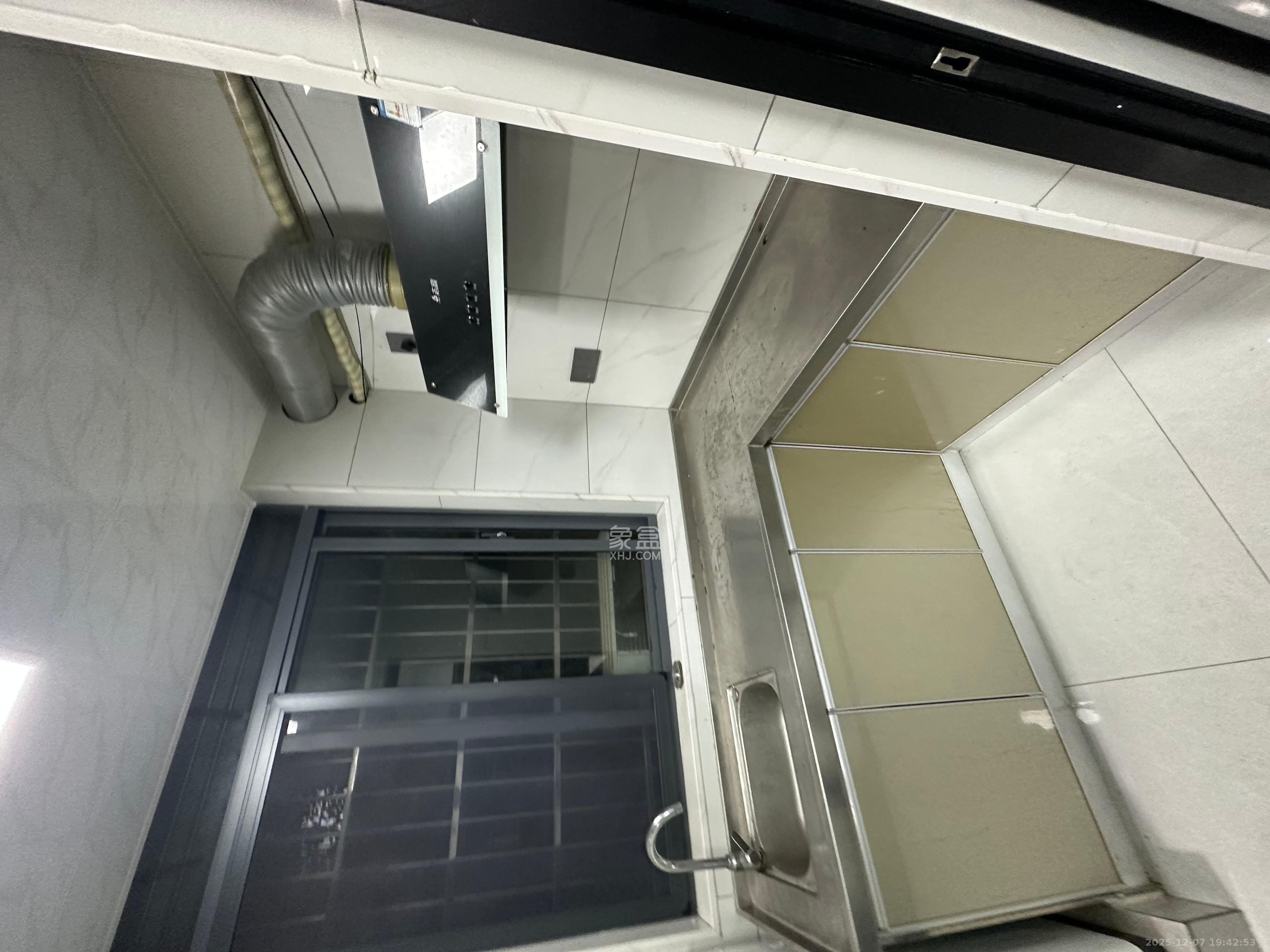 马王堆陶瓷城新合区  1室0厅1卫    1200.0元/月室内图