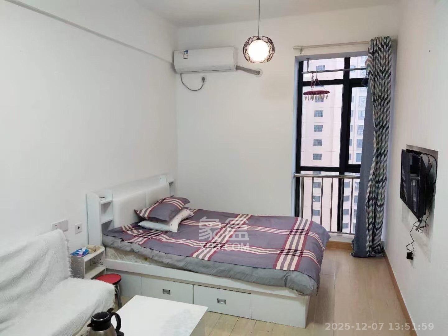 新世界广场 1室1厅1卫 1200.0元/月 新世界广场 1室1厅1卫 1200.0元/月室内图