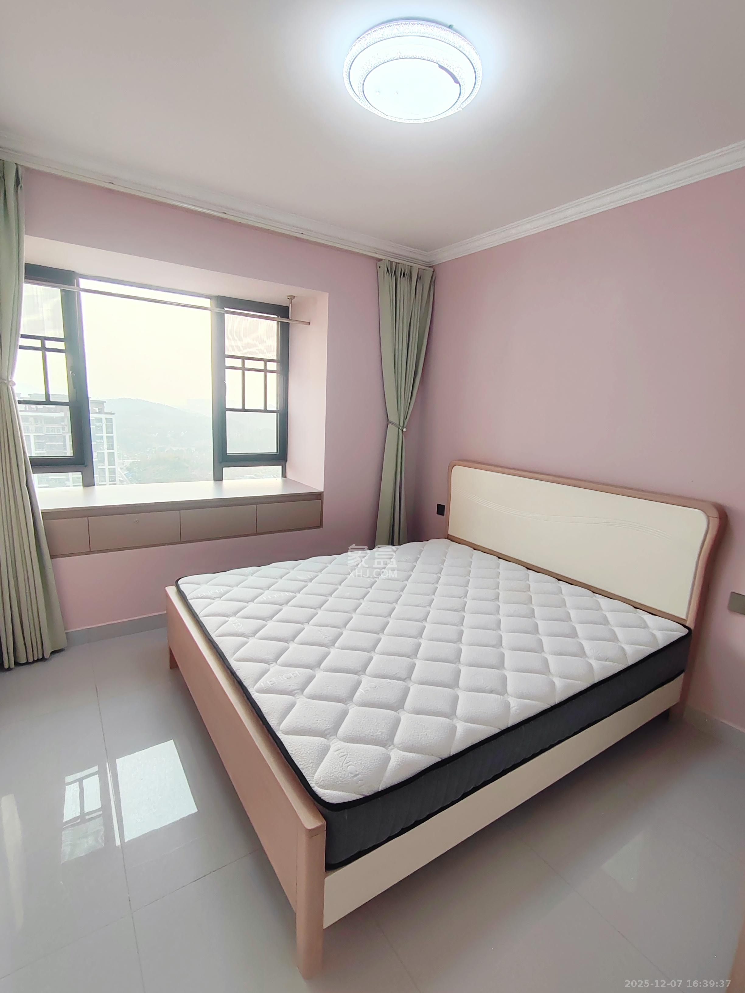 桥头家园二期（桥头家苑二期）  3室2厅2卫    2200.0元/月室内图