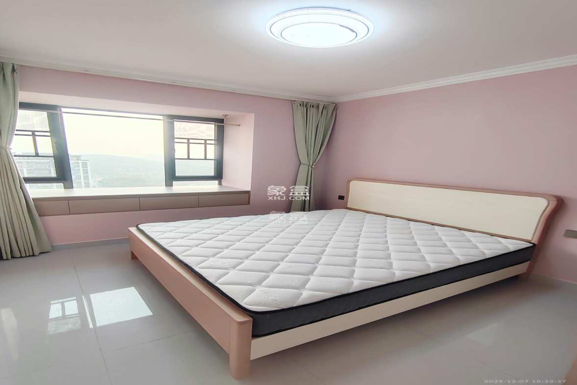 桥头家园二期(桥头家苑二期) 3室2厅2卫 2200.0元/月 桥头家园二期(桥头家苑二期) 3室2厅2卫 2200.0元/月室内图