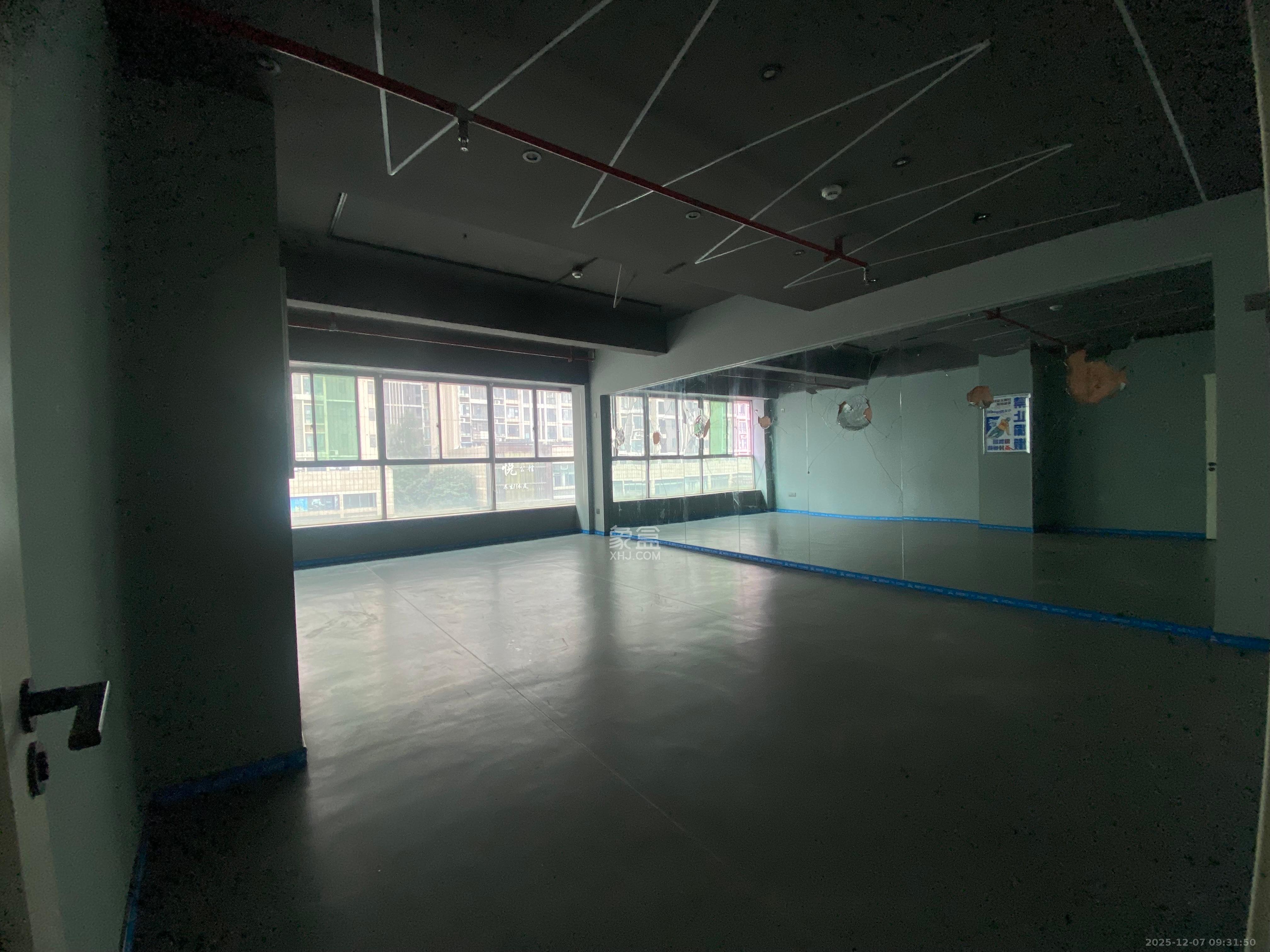 茶叶大市场“山水茗园”   725.0㎡      36000.0元/月室内图