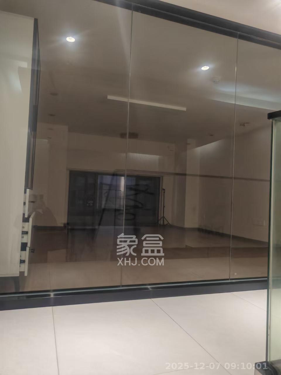 世茂璀璨天城公寓 4室1厅1卫 5500.0元/月 世茂璀璨天城公寓 4室1厅1卫 5500.0元/月室内图