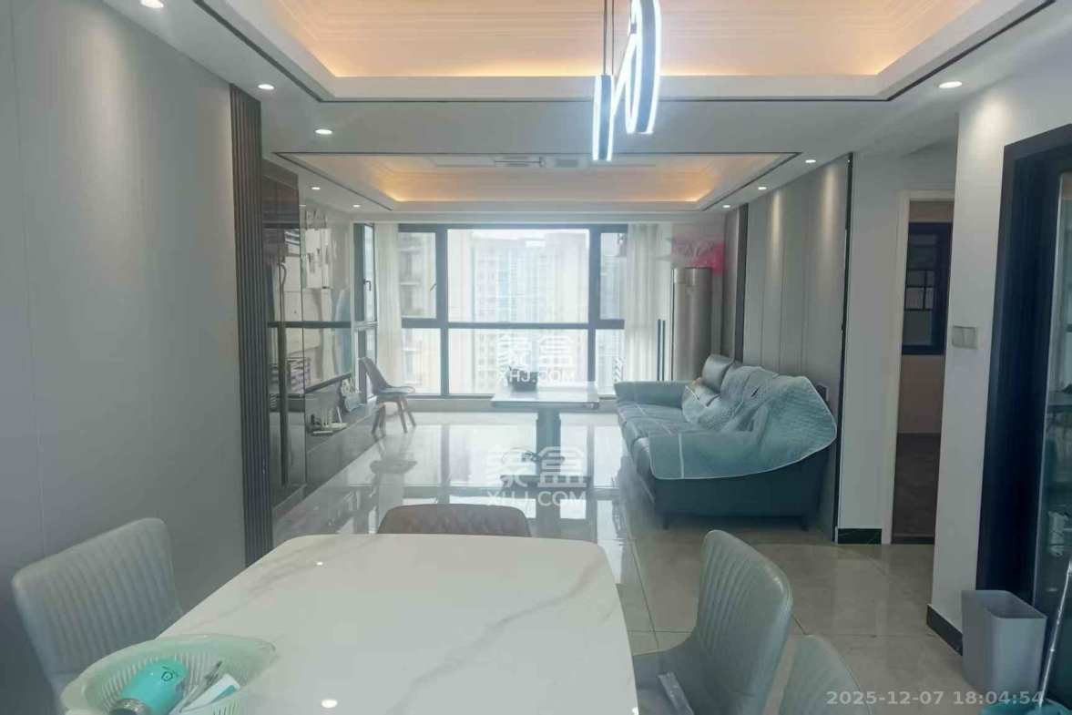 保利大都汇一期、二期 4室2厅2卫 4500.0元/月 保利大都汇一期、二期 4室2厅2卫 4500.0元/月室内图