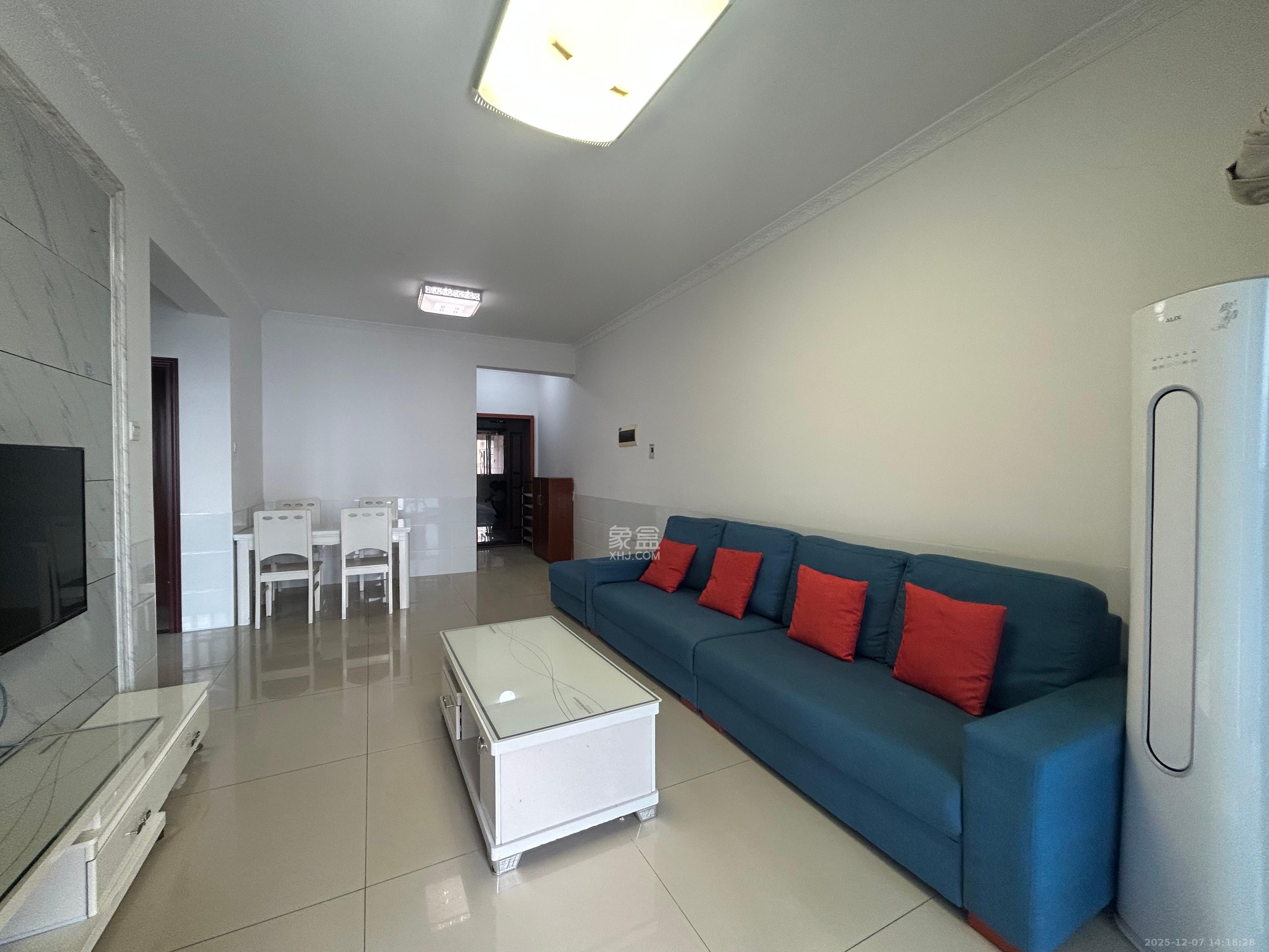 万里时代  2室1厅1卫    2500.0元/月