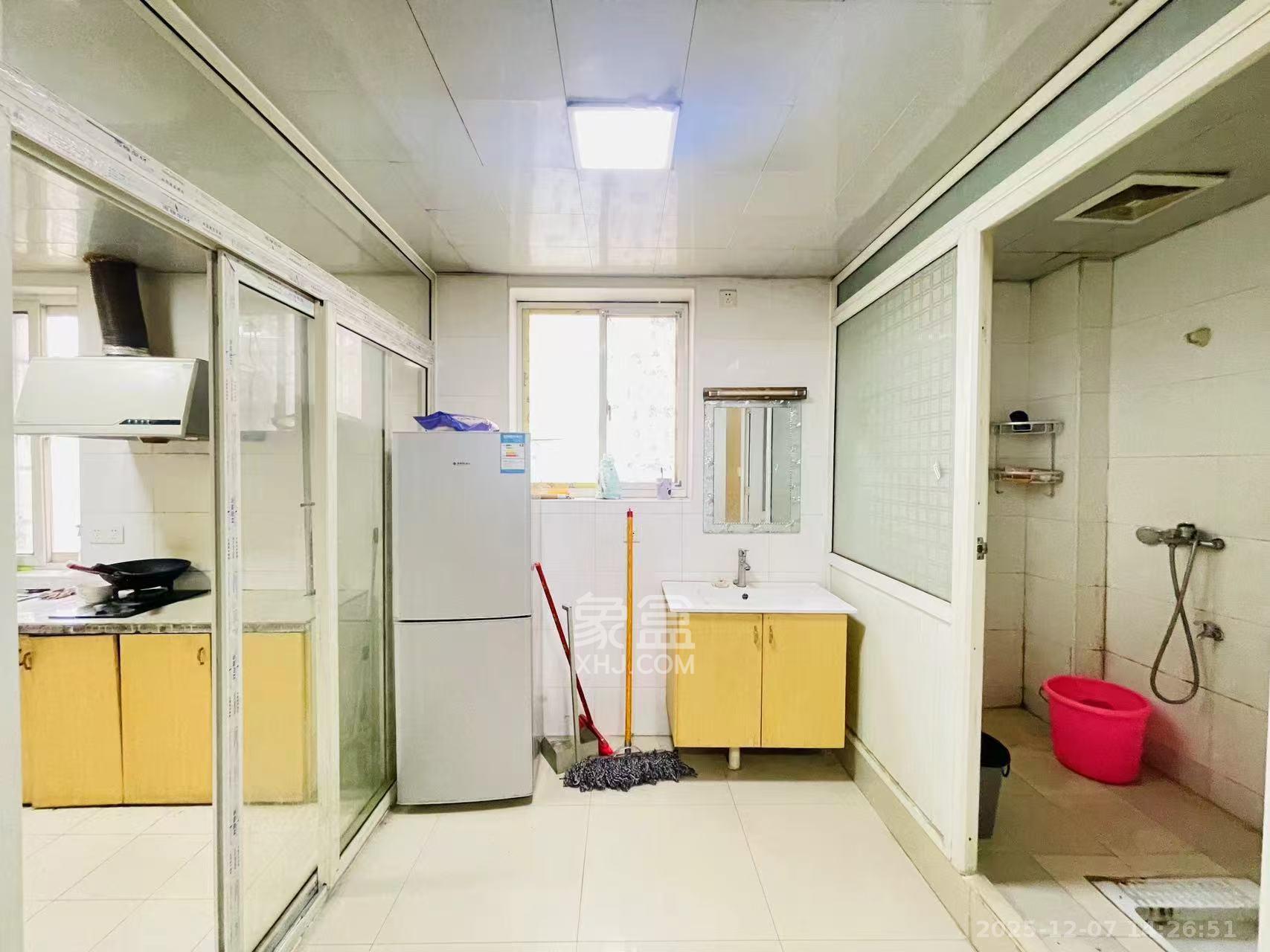 天翔新新家园  1室1厅1卫    1300.0元/月