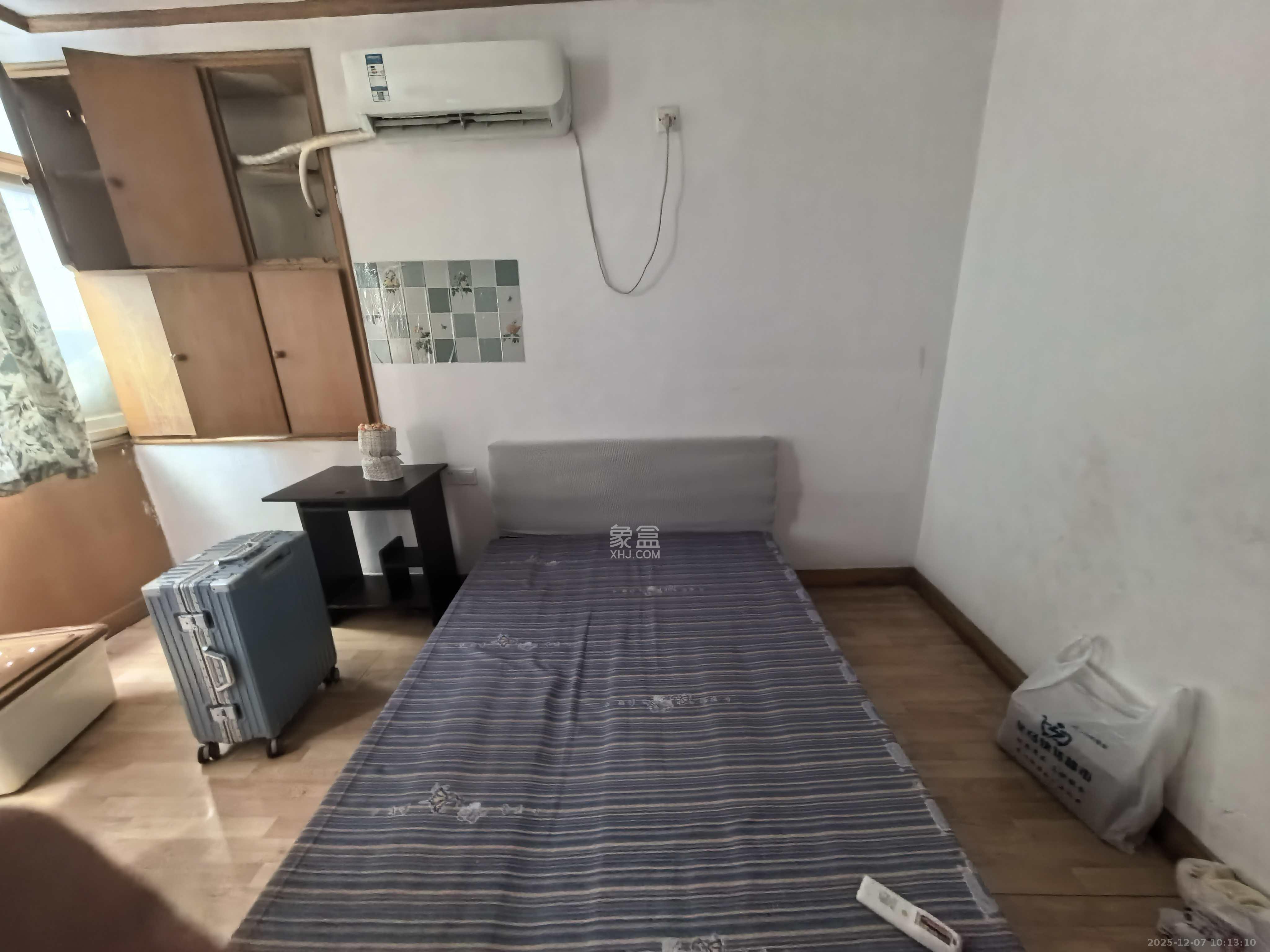 人民新村  2室1厅1卫    1300.0元/月