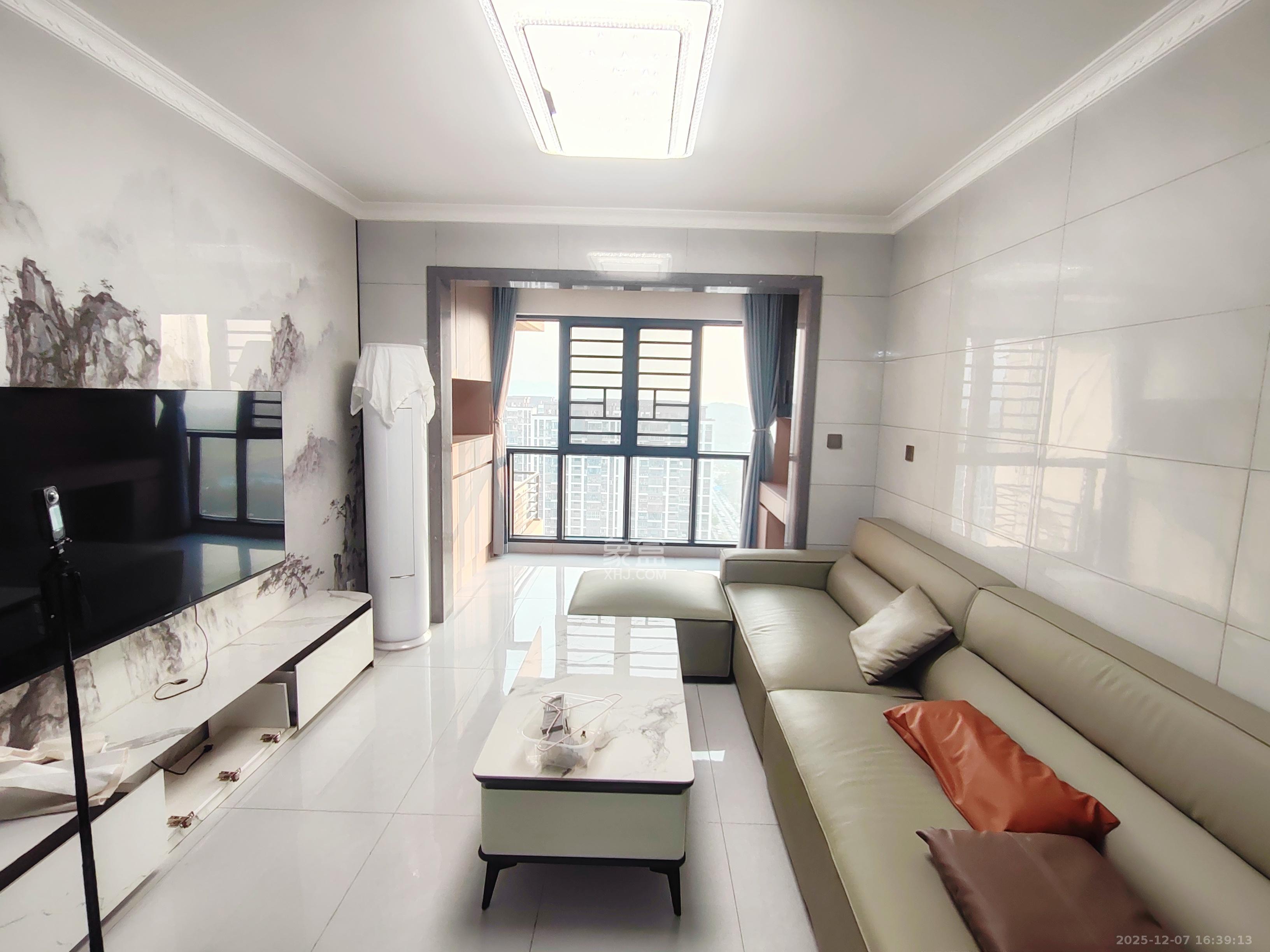 桥头家园二期（桥头家苑二期）  3室2厅2卫    2200.0元/月