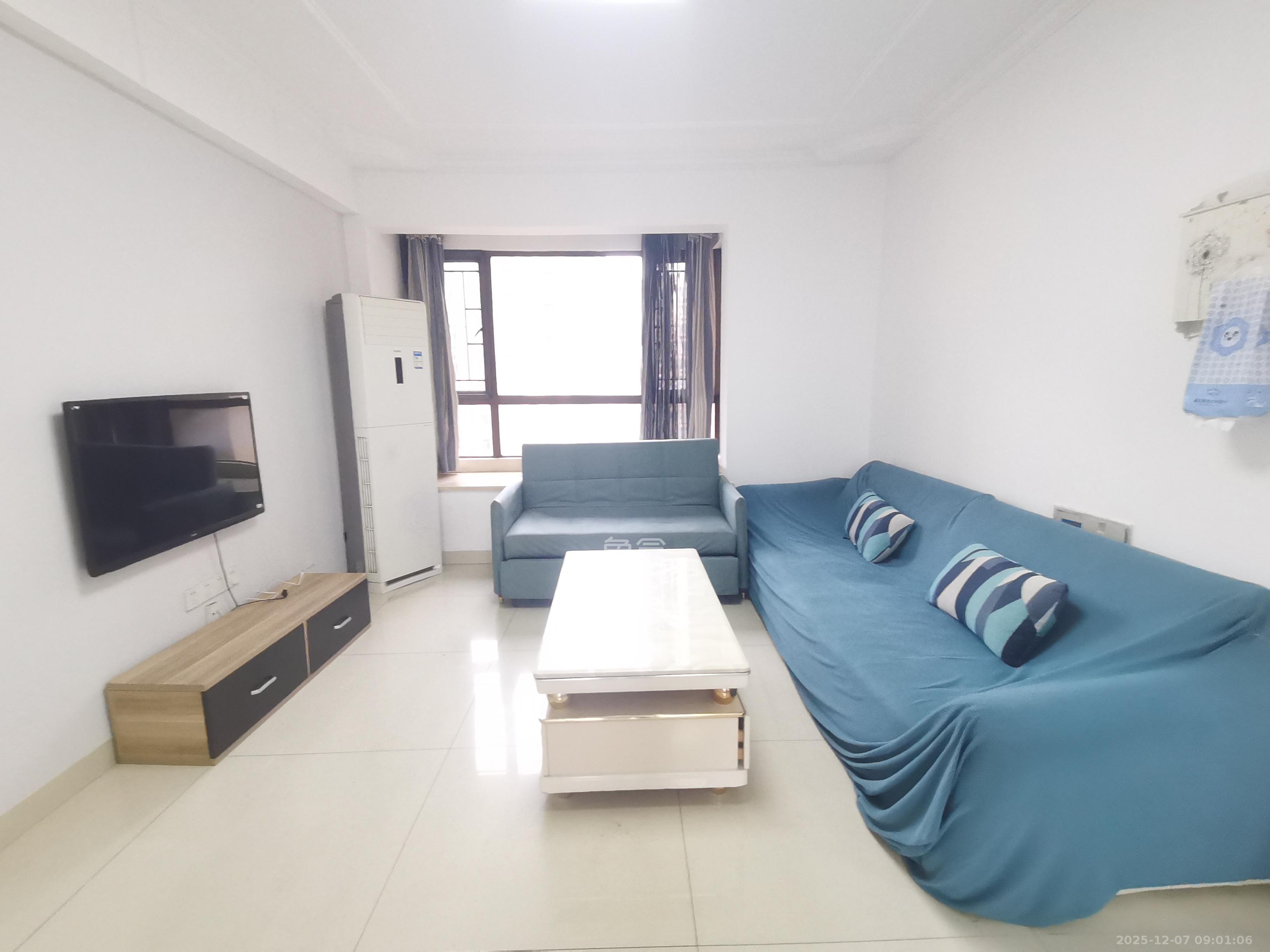 山语城二期 3室2厅1卫 2000.0元/月 山语城二期 3室2厅1卫 2000.0元/月室内图