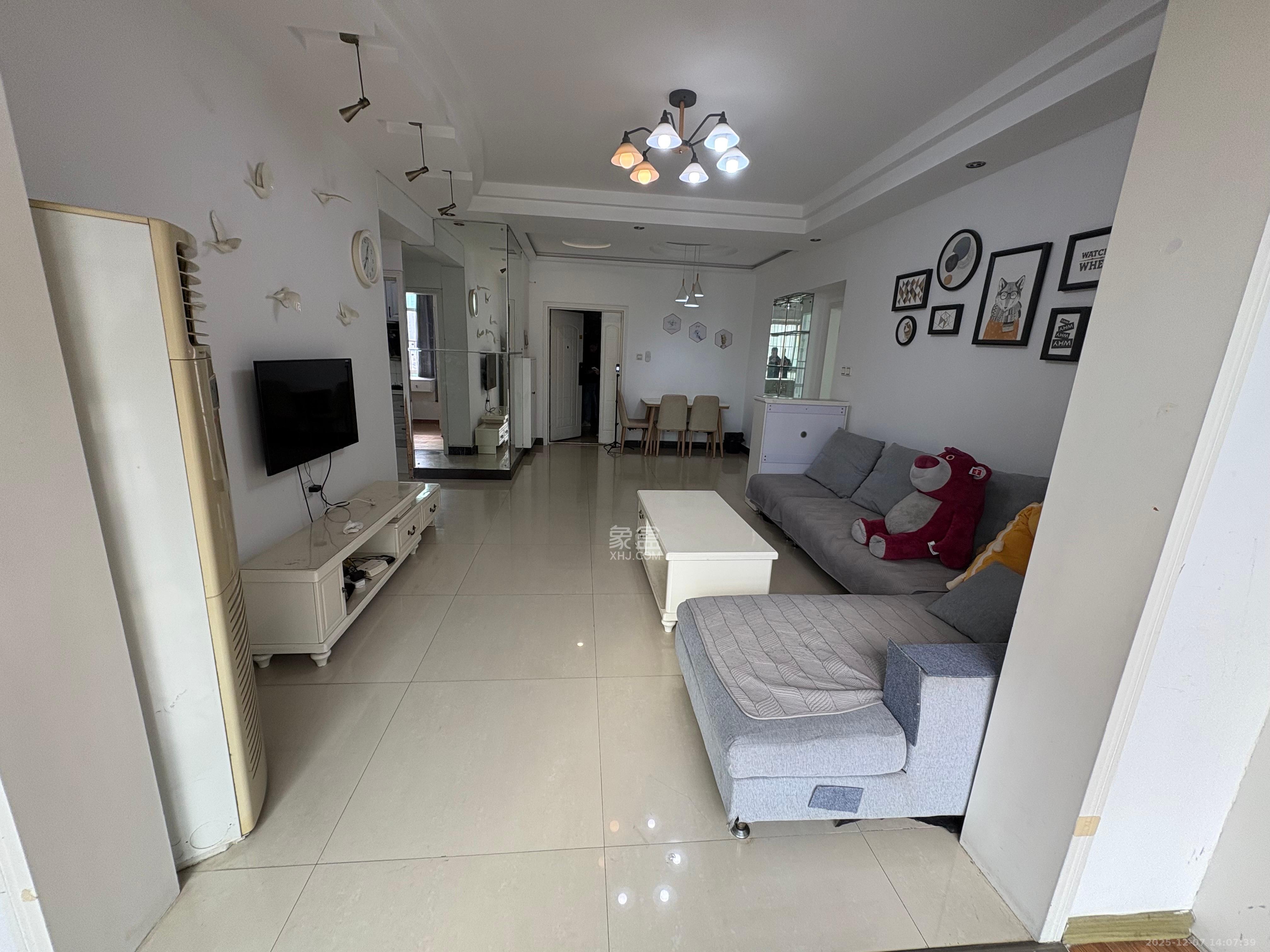 名都凯旋城  2室2厅1卫    2200.0元/月