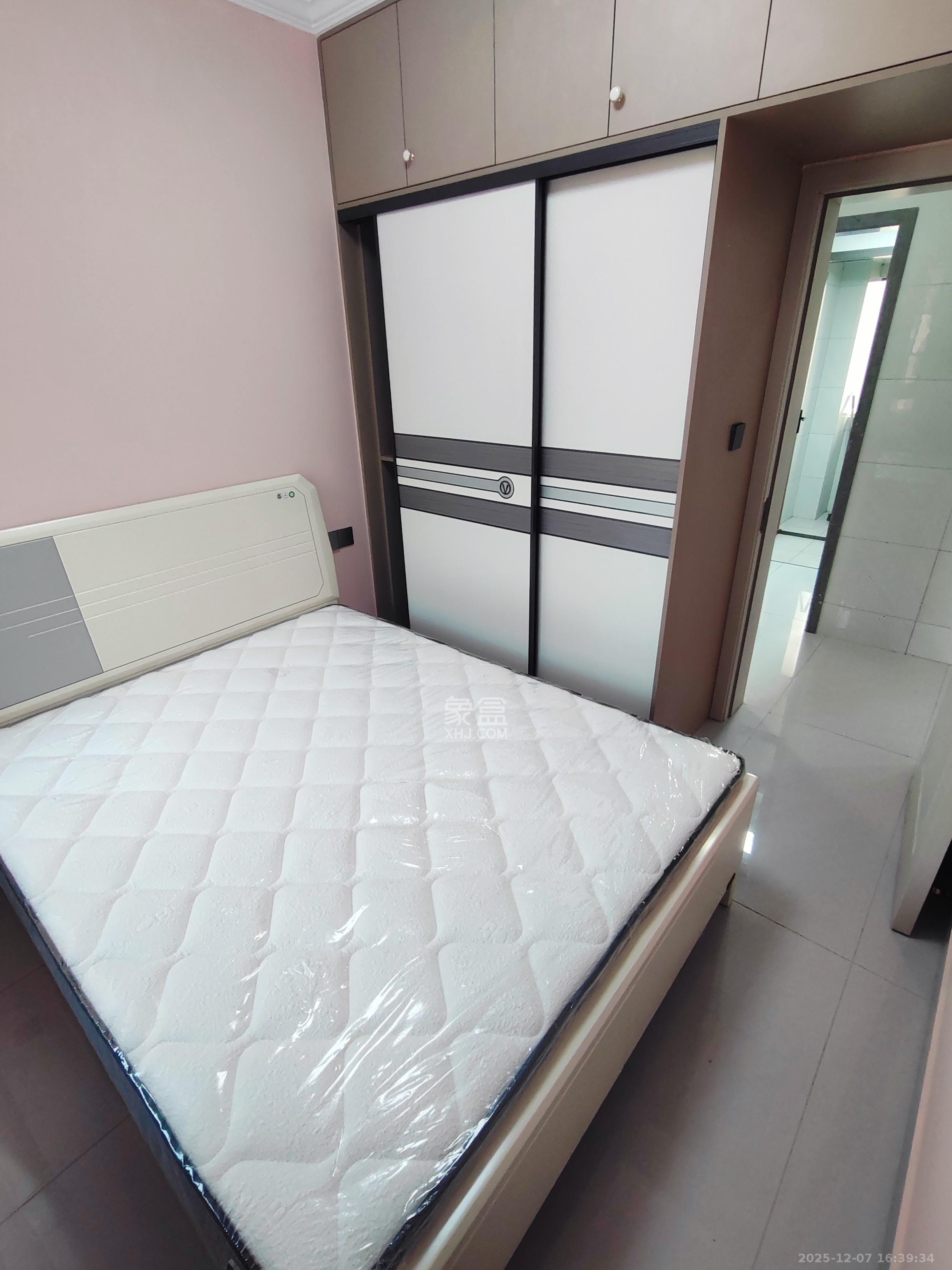 桥头家园二期（桥头家苑二期）  3室2厅2卫    2200.0元/月室内图