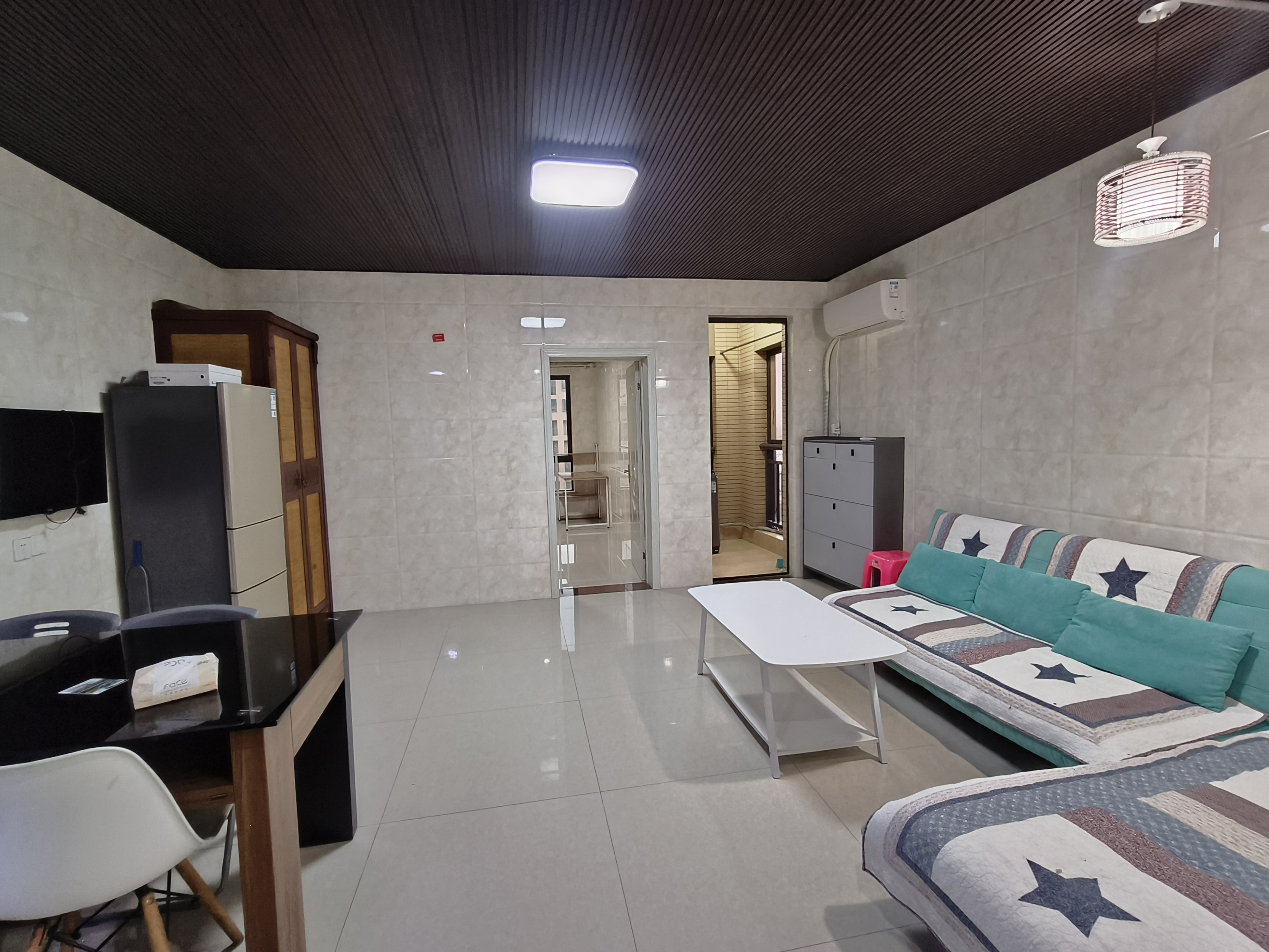 佳元江畔人家  1室1厅1卫    88.0万