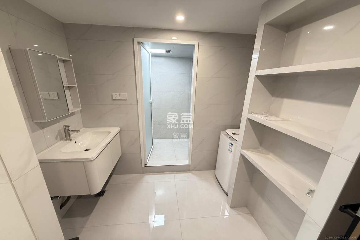 力高凤凰新天 2室2厅1卫 2800.0元/月 力高凤凰新天 2室2厅1卫 2800.0元/月室内图