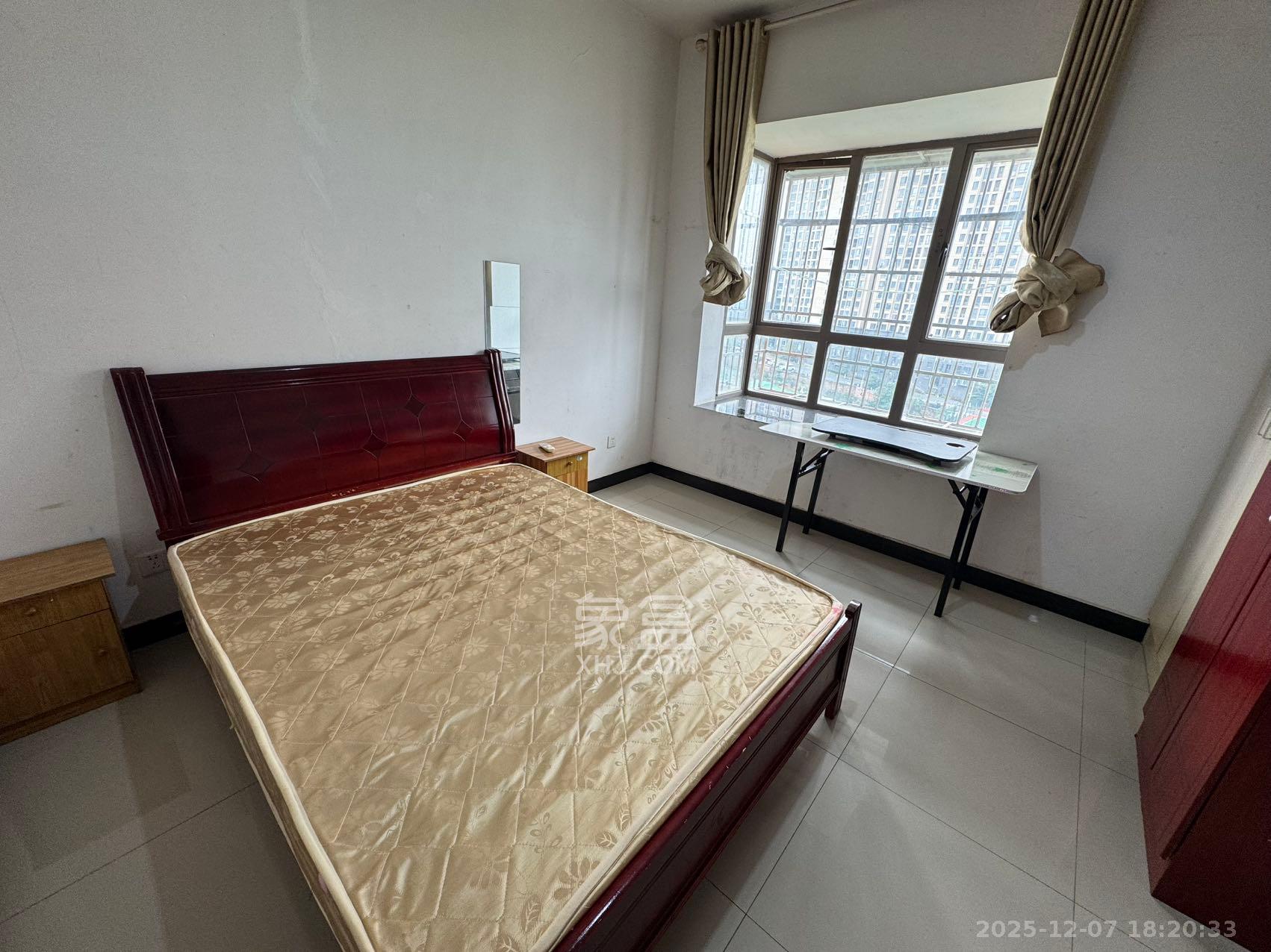 德庆水韵山城 3室2厅1卫 1800.0元/月 德庆水韵山城 3室2厅1卫 1800.0元/月室内图