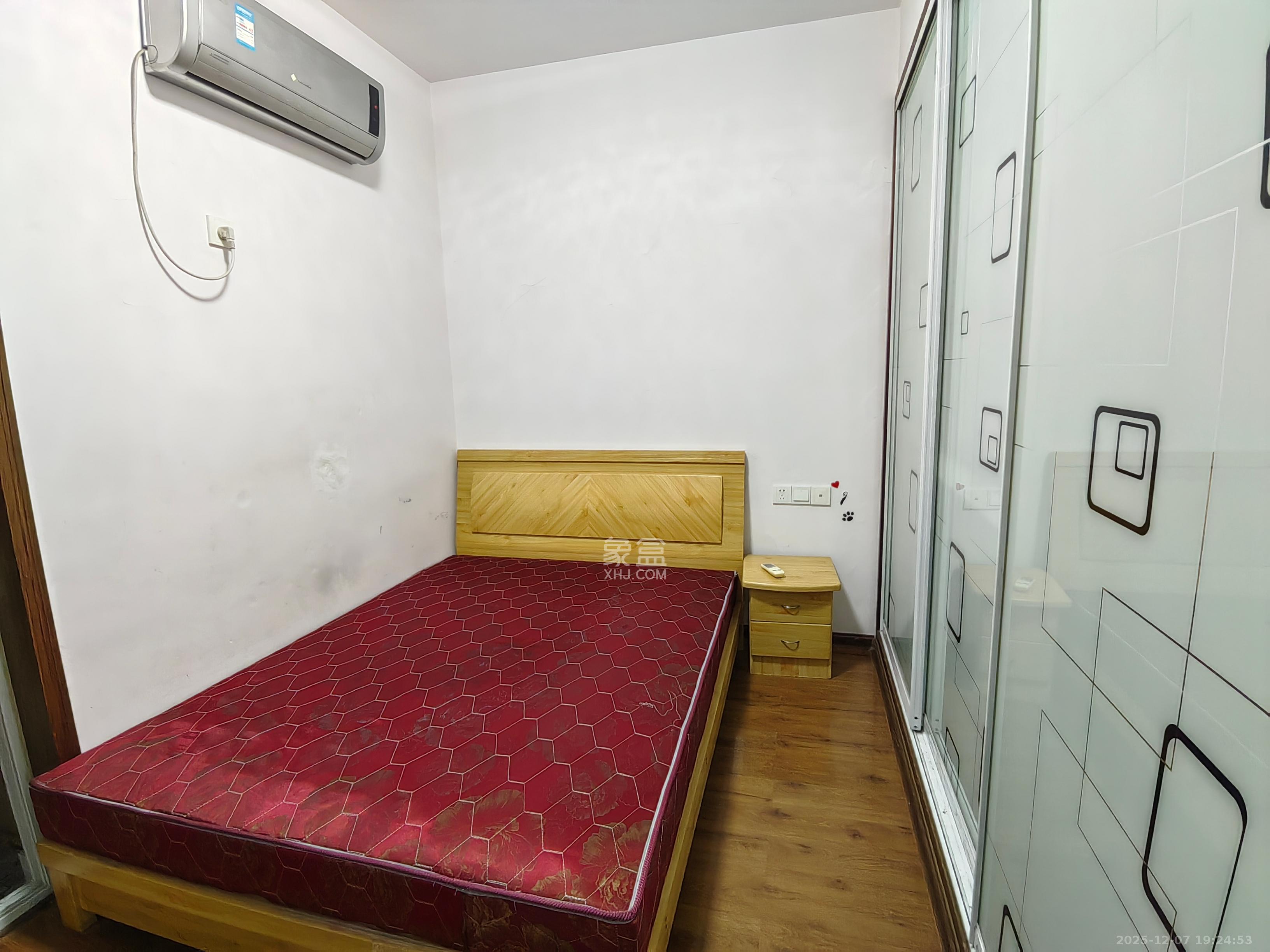 世景华庭 1室1厅1卫 1200.0元/月 世景华庭 1室1厅1卫 1200.0元/月室内图