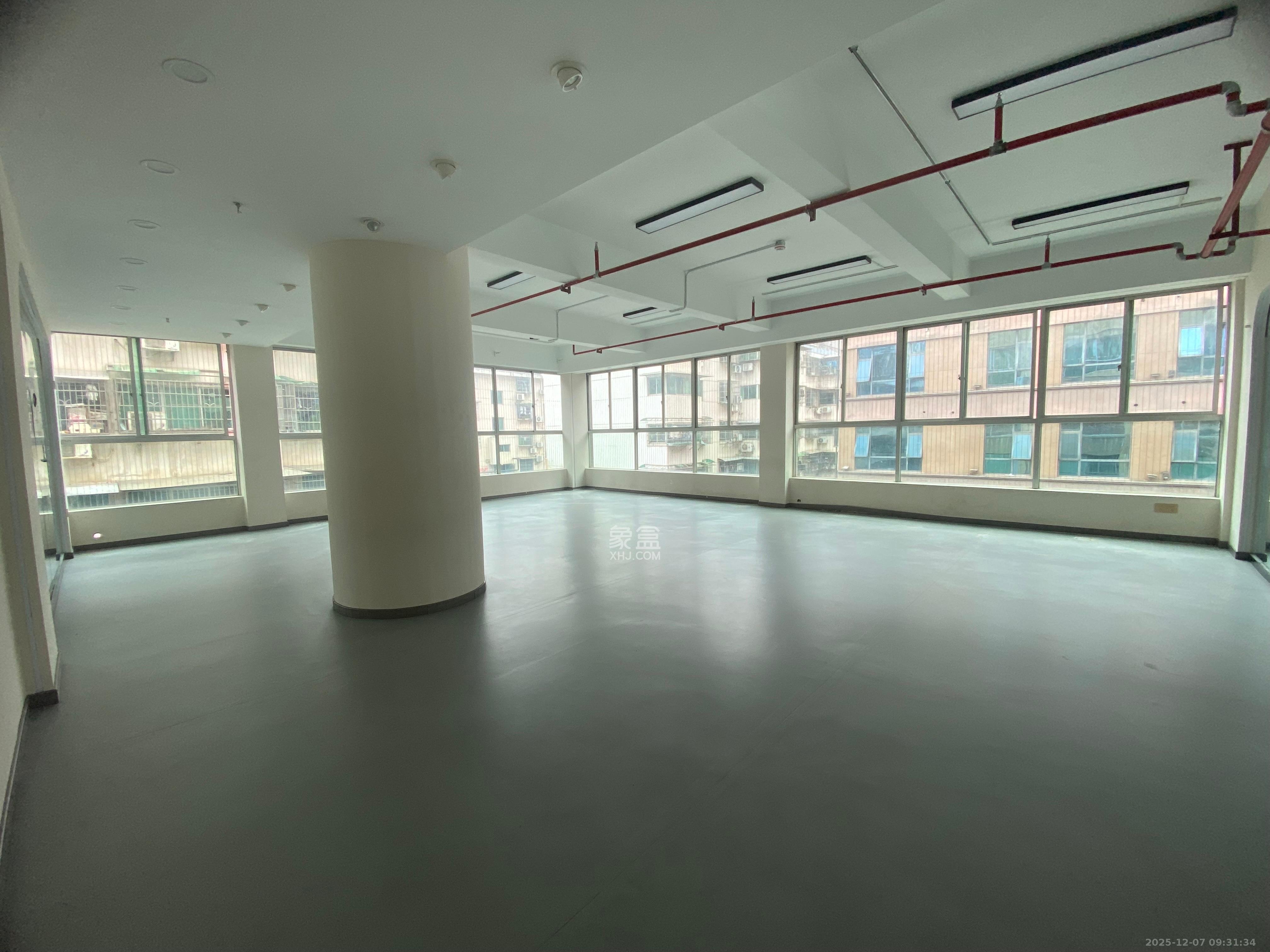 茶叶大市场“山水茗园”   725.0㎡      36000.0元/月