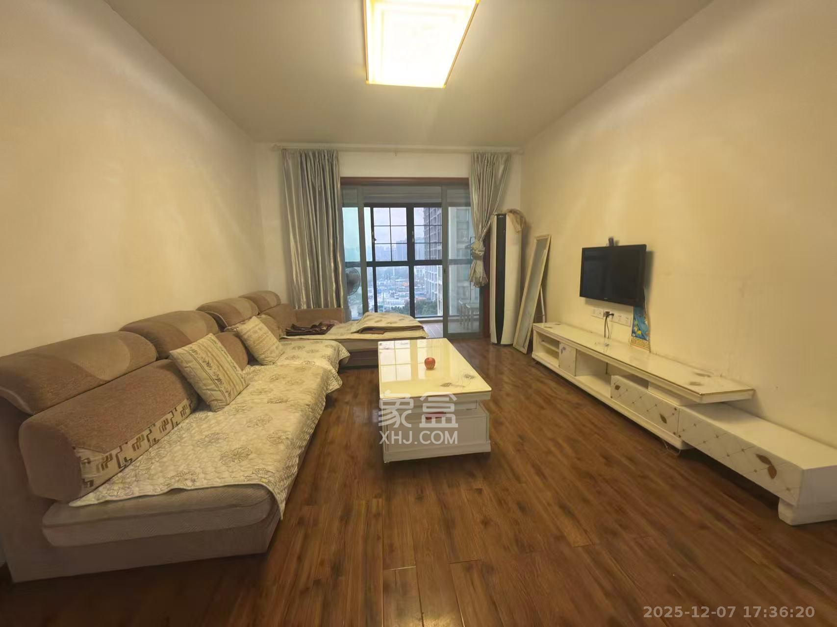 嘉宇盛世华章  3室2厅1卫    2700.0元/月