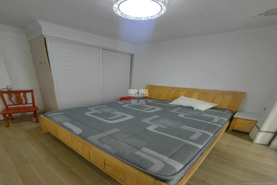 荣盛花语馨苑 2室2厅1卫 2100.0元/月 荣盛花语馨苑 2室2厅1卫 2100.0元/月室内图