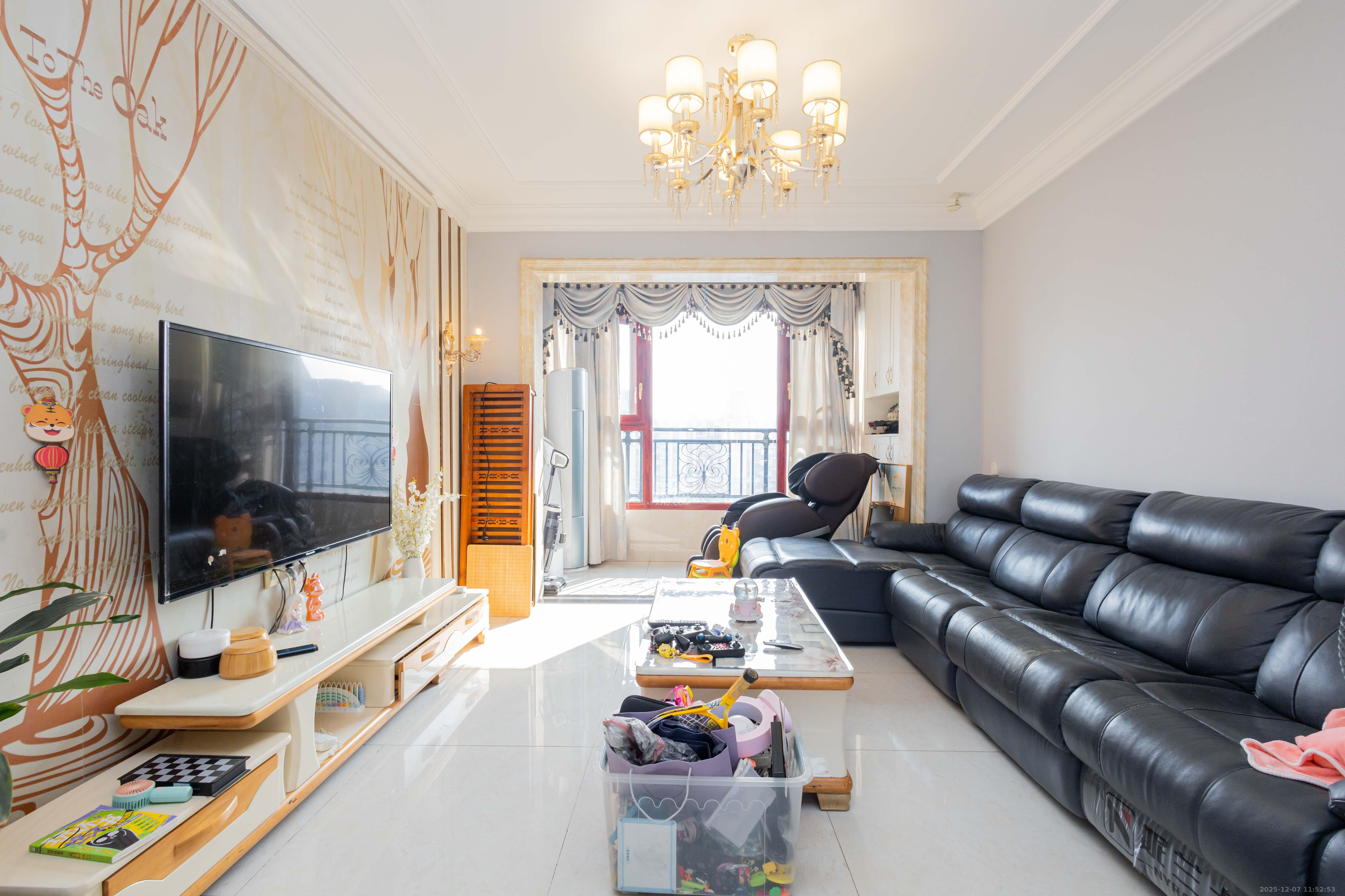 恒大江湾  3室2厅2卫    90.0万