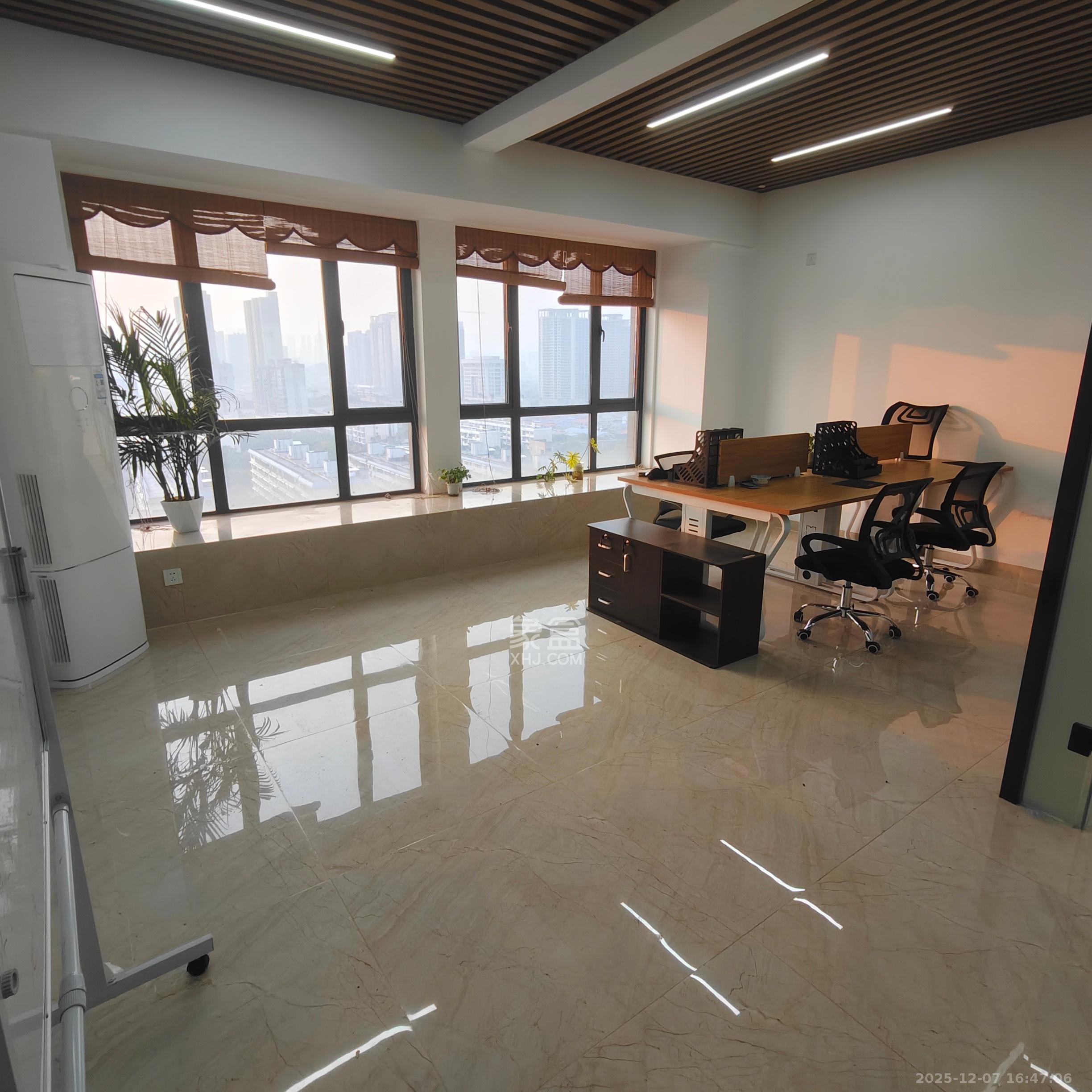 长城万悦汇   75.0㎡      2600.0元/月室内图