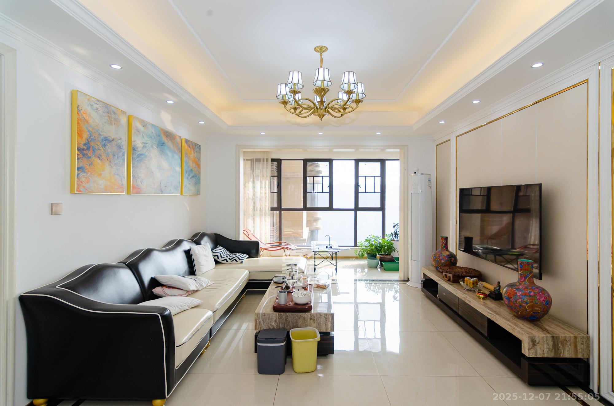 三润城（三润星城）  4室2厅2卫    123.0万