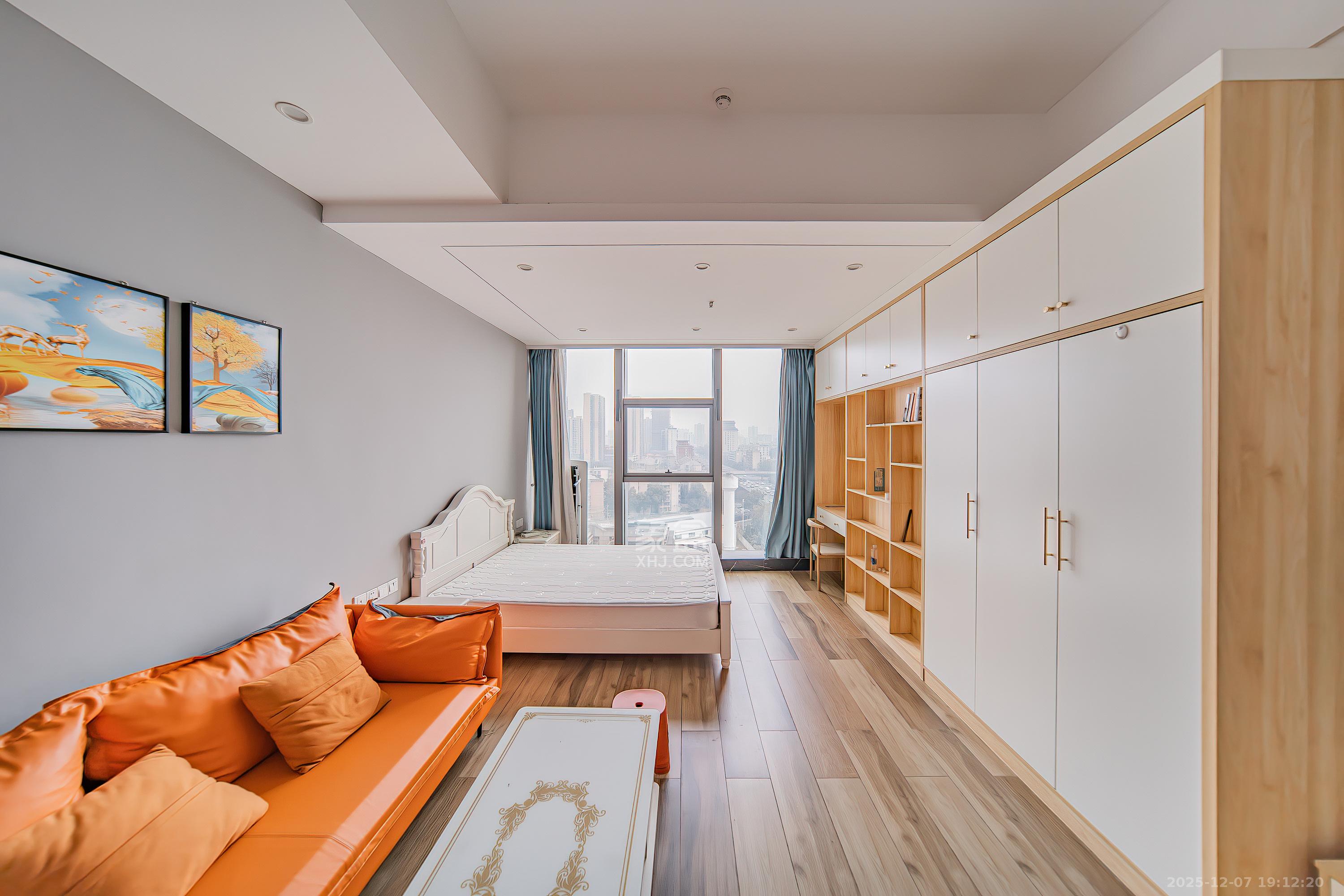 里约荟  1室1厅1卫    52.0万