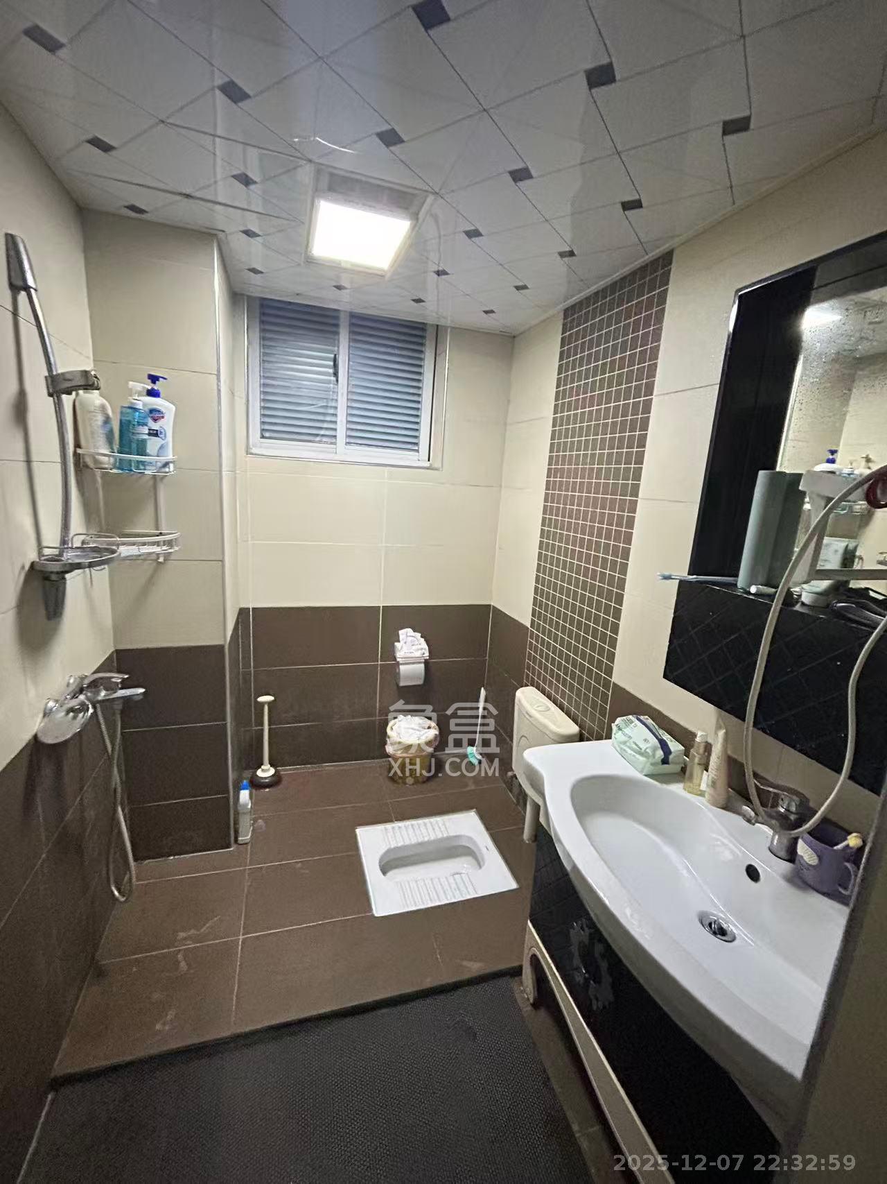 城市山水豪园（山水城市风景）  1室2厅1卫    2100.0元/月室内图