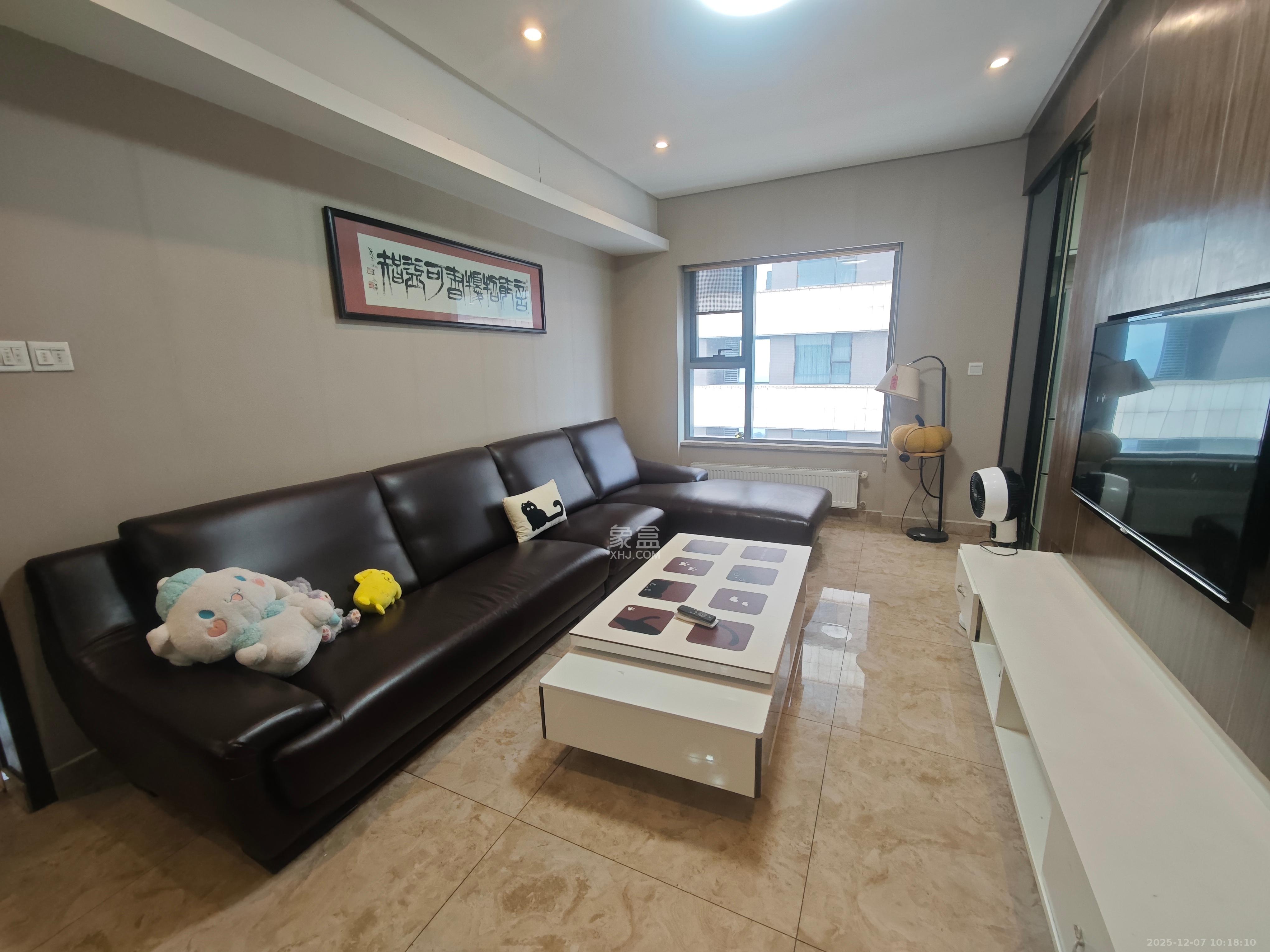 东怡外国（南湖一号)  2室1厅1卫    3400.0元/月